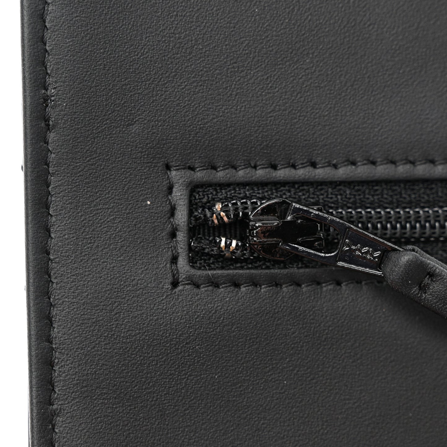 Patent Quilted Wallet On Chain WOC Black