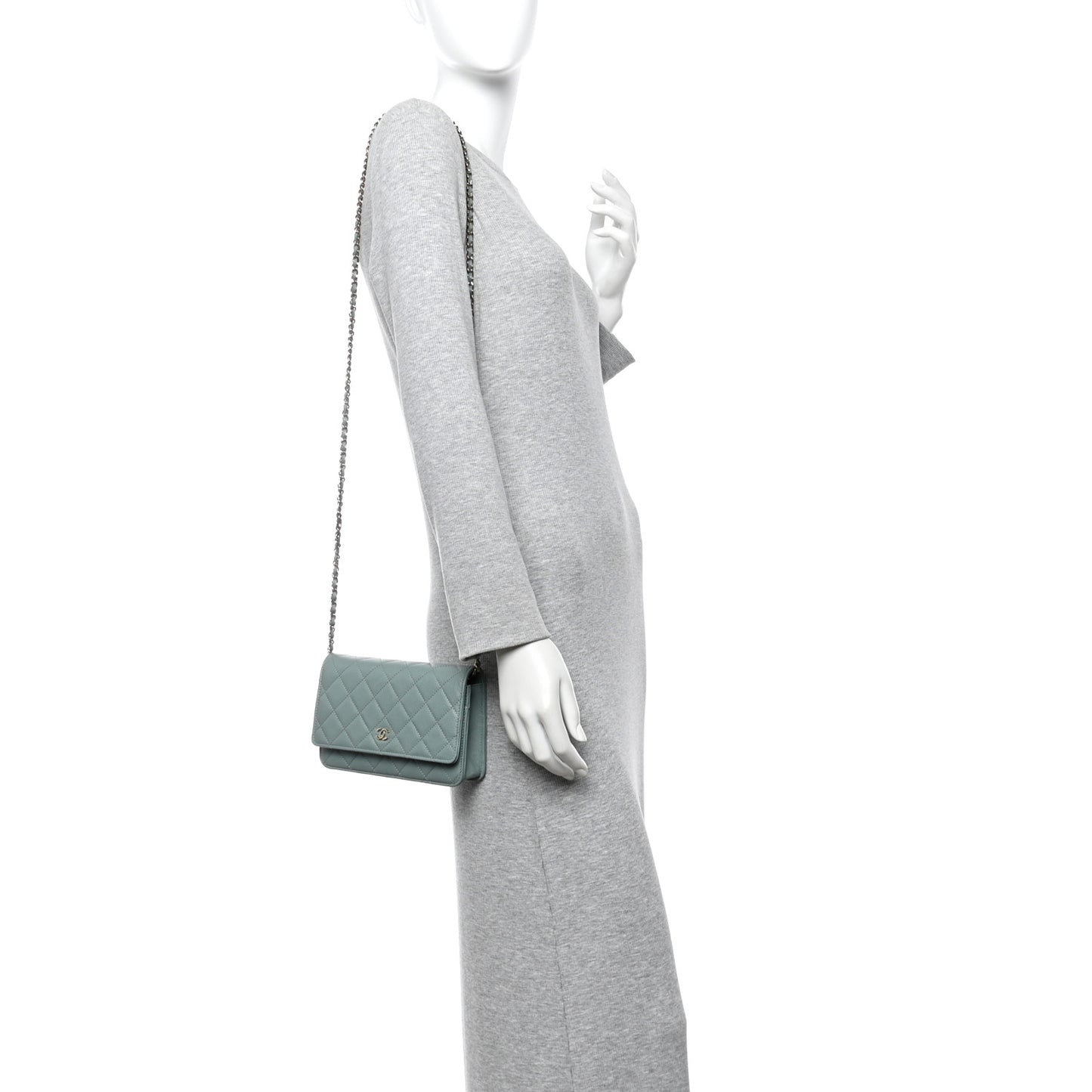 Caviar Quilted Wallet on Chain WOC Light Blue