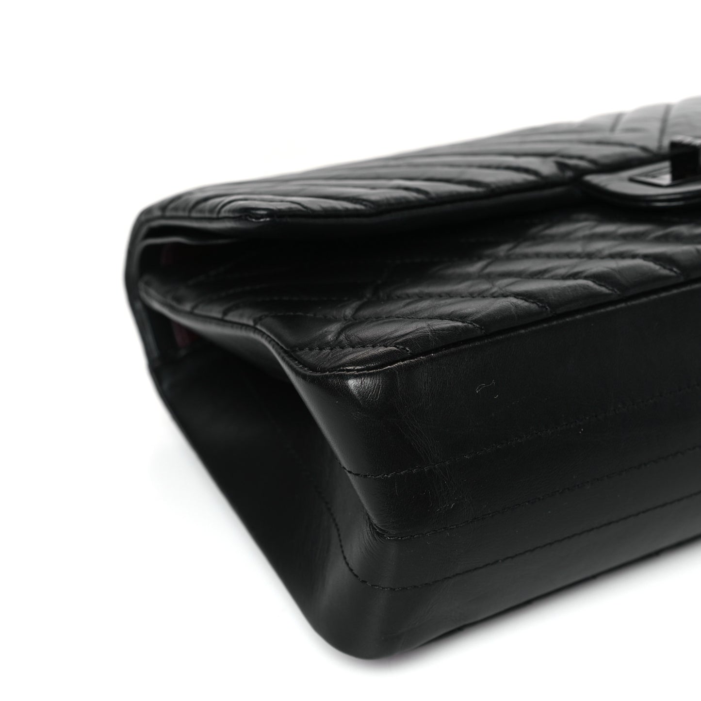 Aged Calfskin Chevron Quilted 2.55 Reissue 226 So Black