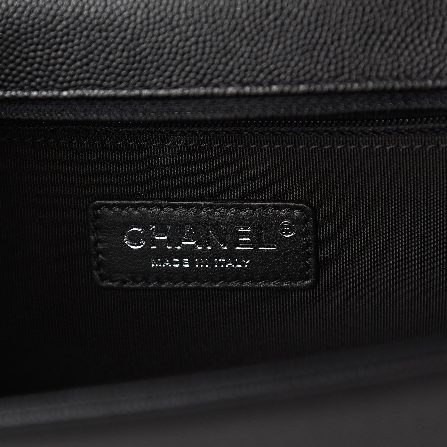 Caviar Quilted New Medium Boy Flap Black