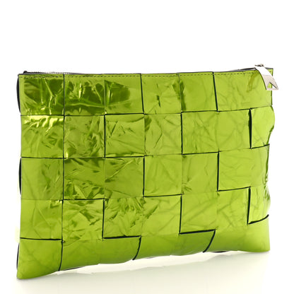 Bottega Veneta Metallic Crushed Calfskin Maxi Intrecciato Borsa Pouch Chlorophyll 3 of 8