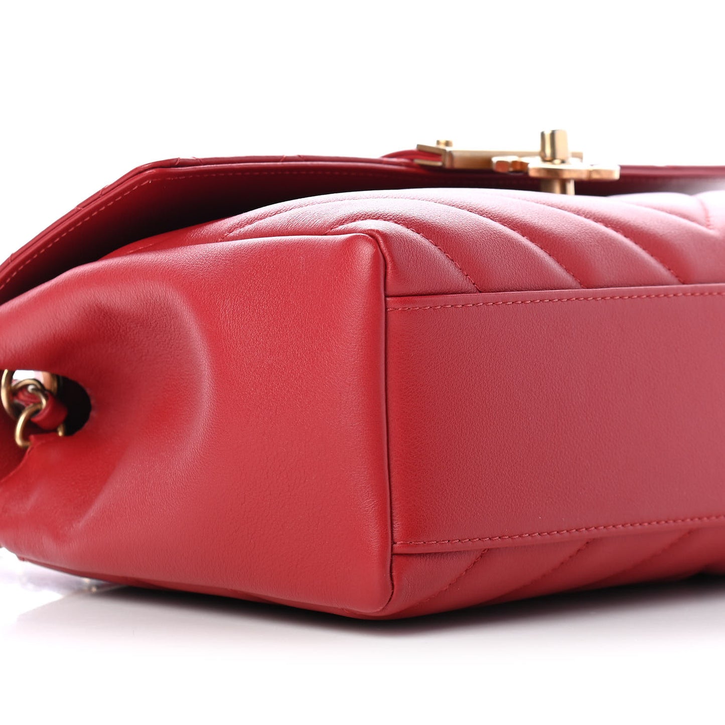 Calfskin Quilted Chevron In The City Bag Red