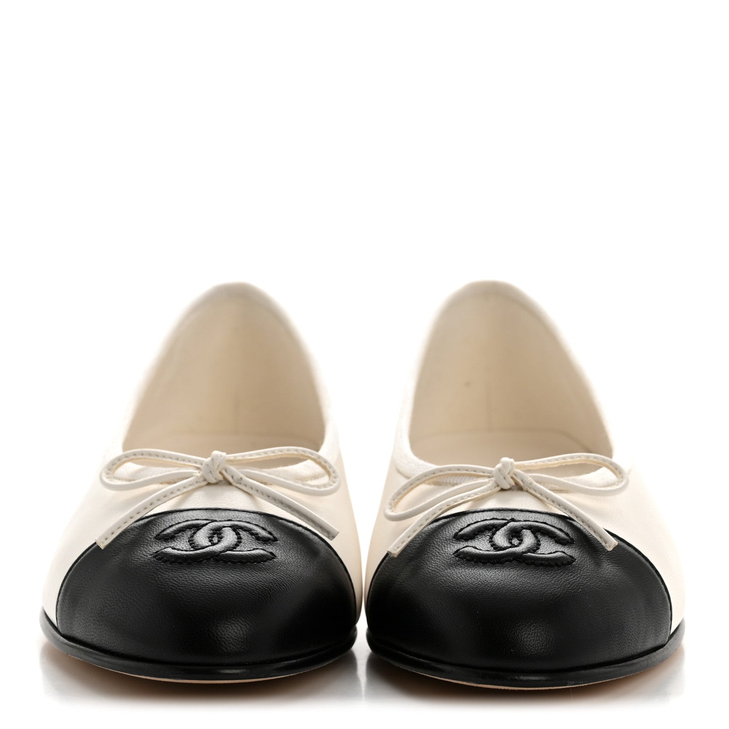 Chanel Lambskin Cap Toe CC Ballerina Flats 35 White Black 3 of 10