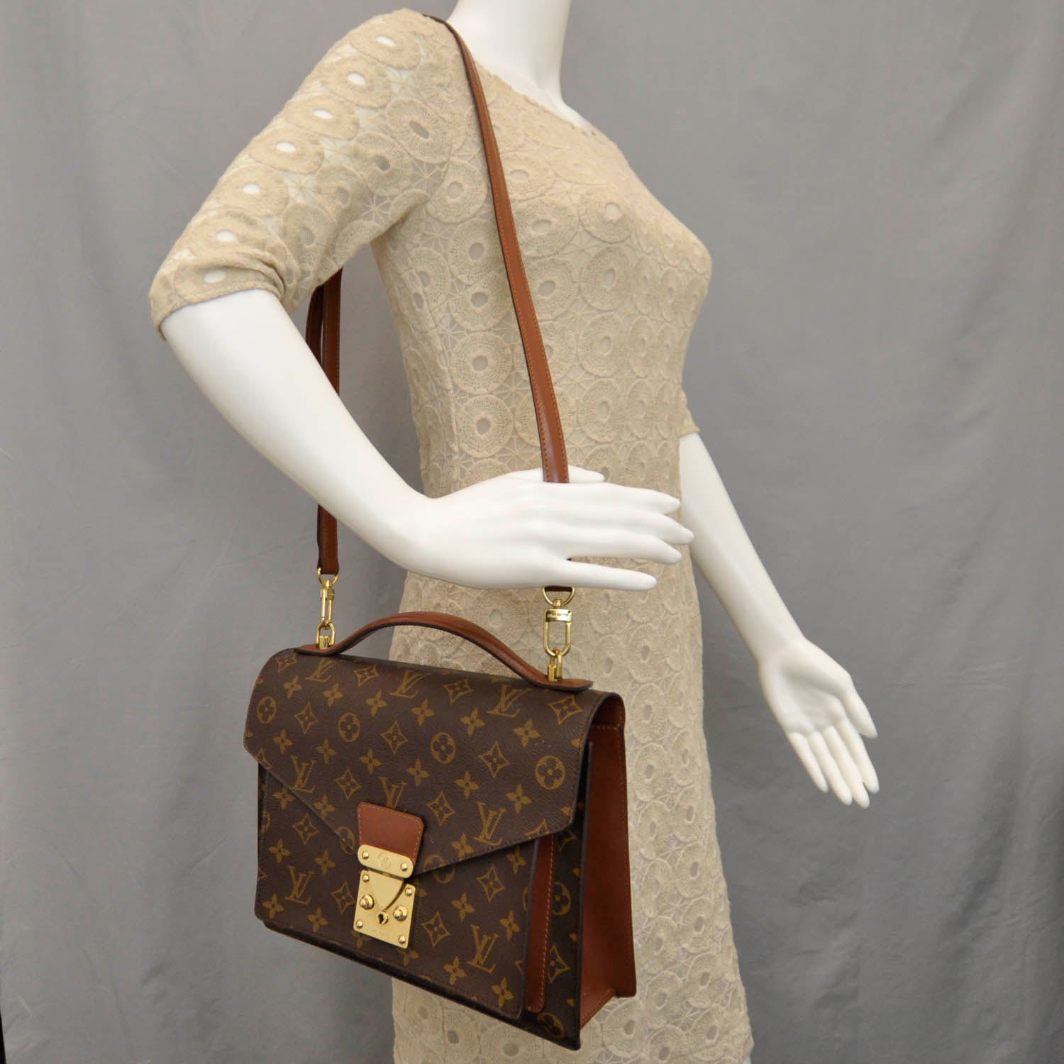 Louis Vuitton Monogram Monceau 28 2 of 10