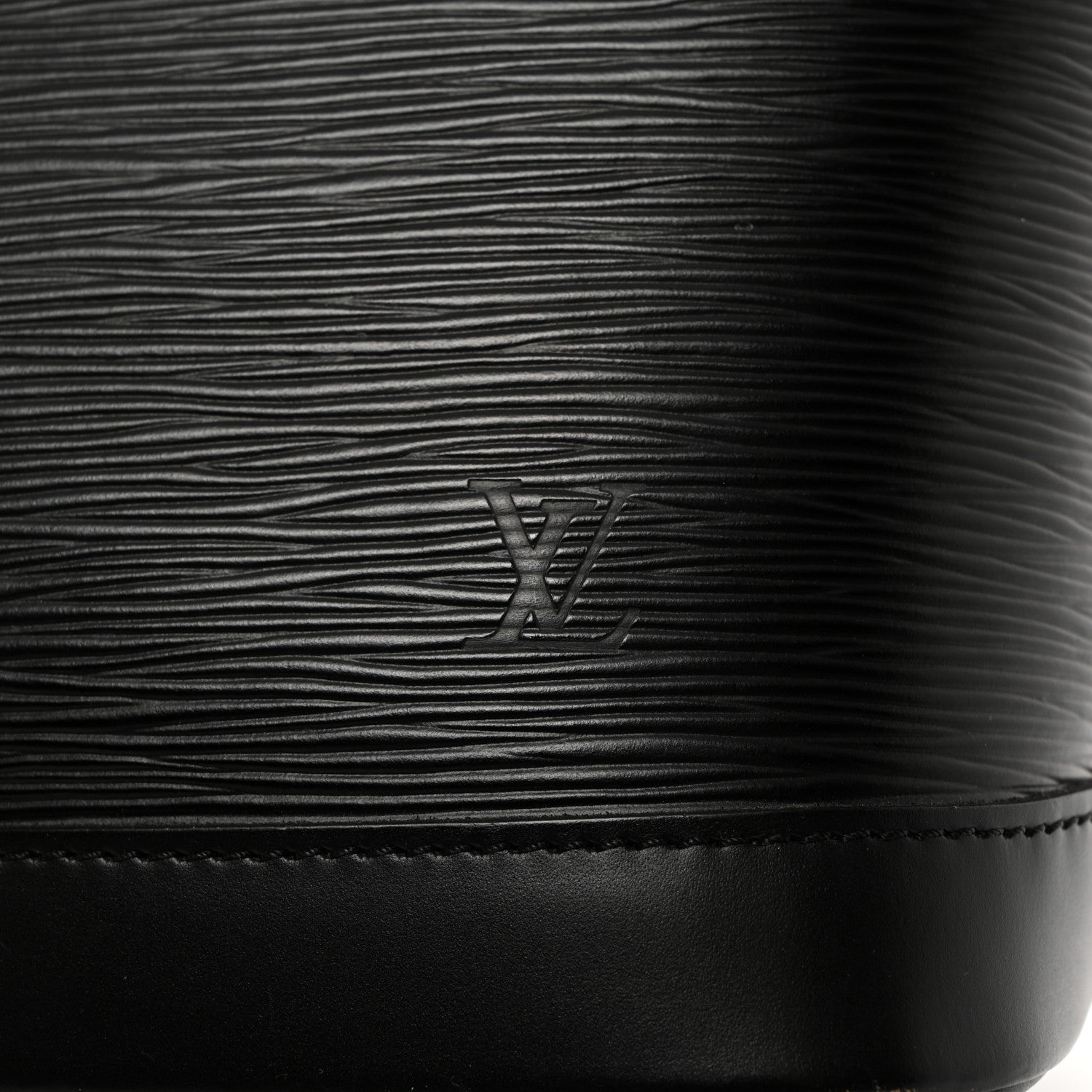 Louis Vuitton Epi Alma PM Black 7 of 12