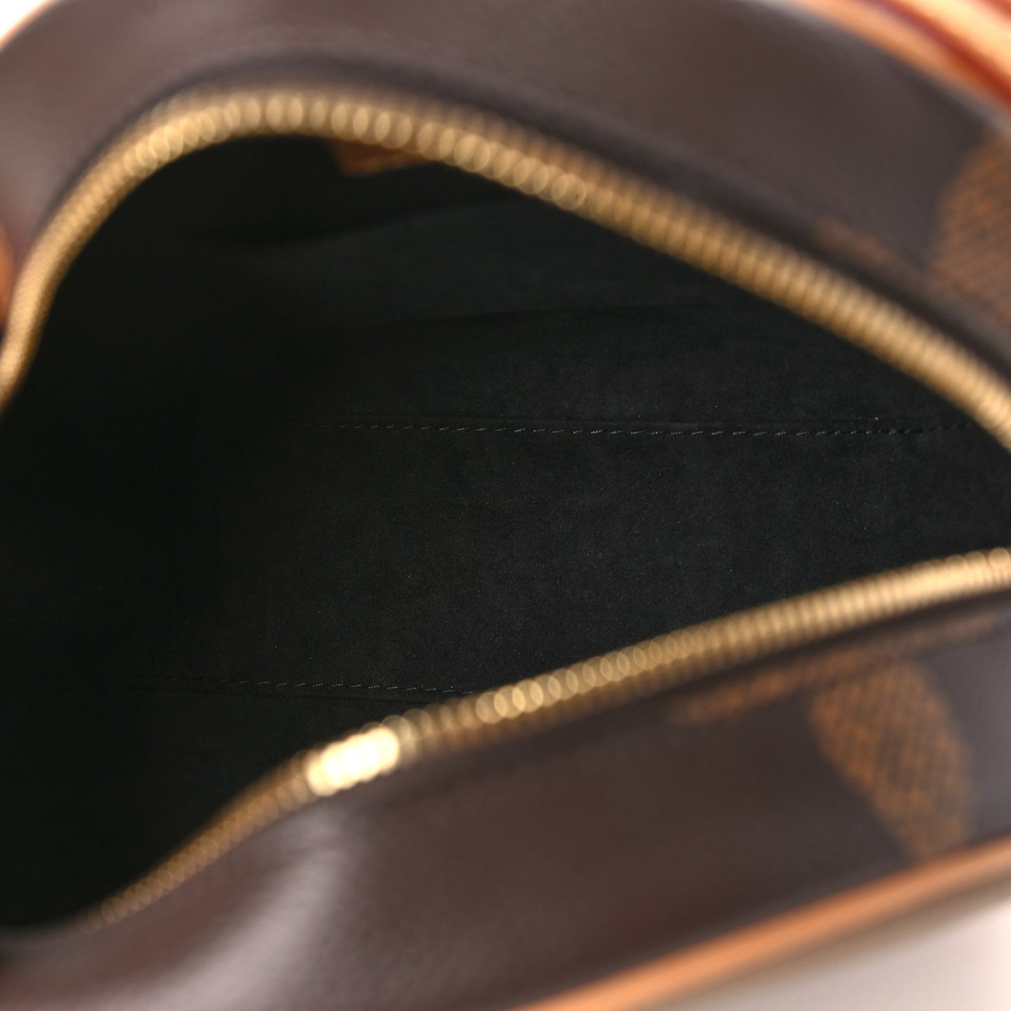 Reverse Monogram Giant Boite Chapeau Souple