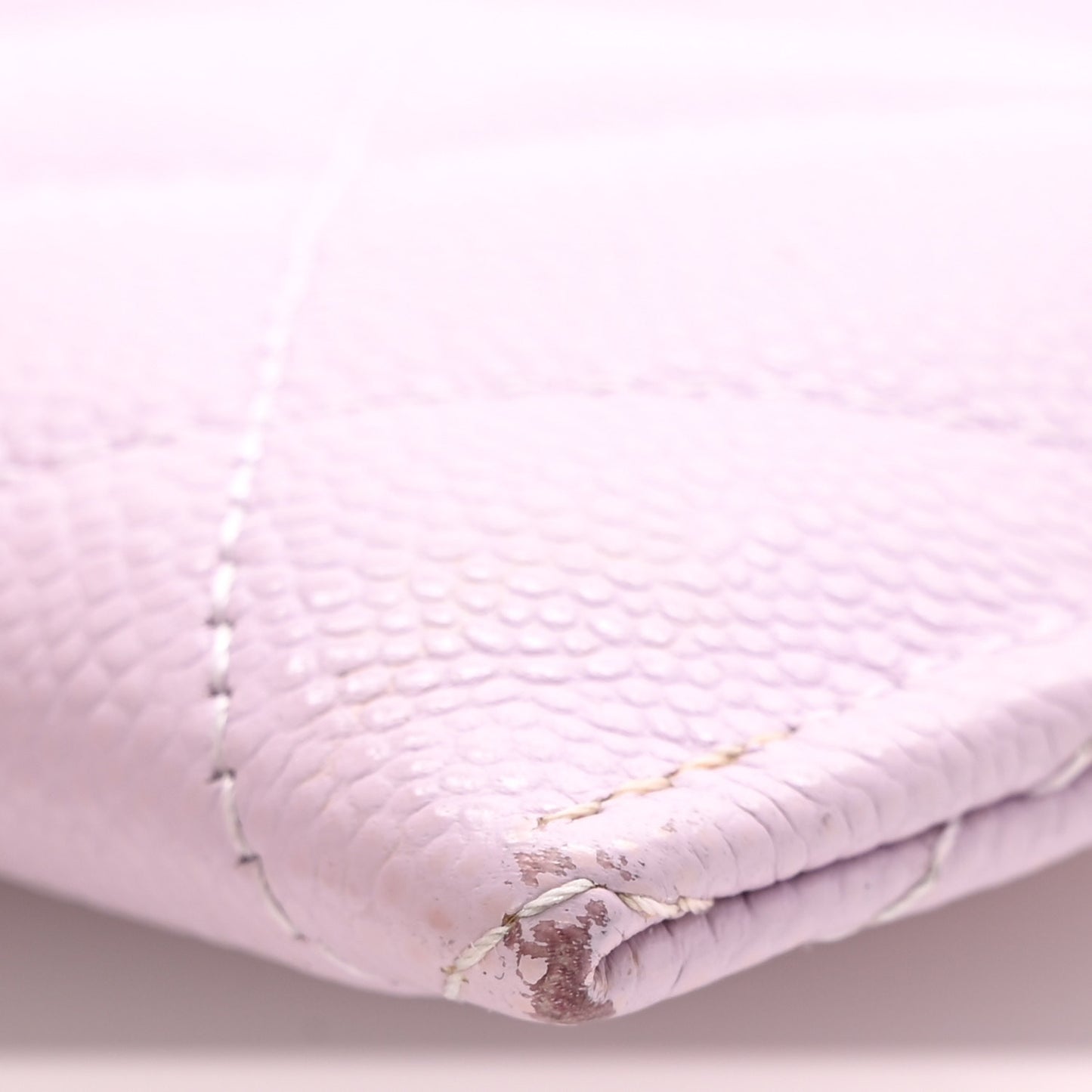 Caviar Quilted Card Holder Light Purple