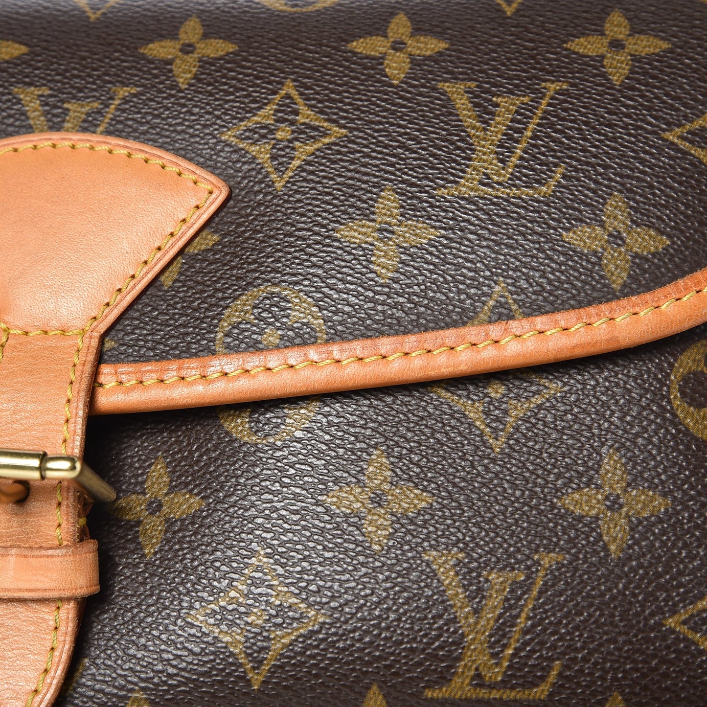 Monogram Sologne