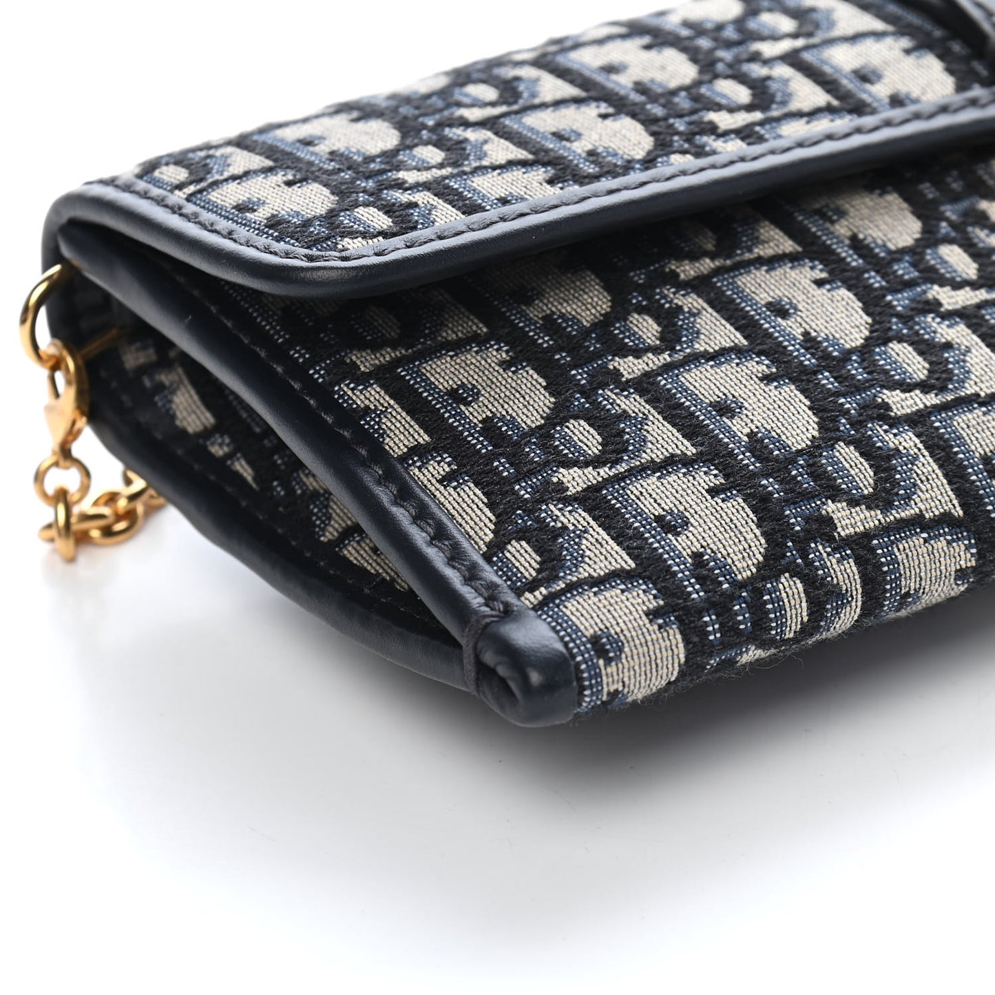Oblique 30 Montaigne Chain Pouch Blue