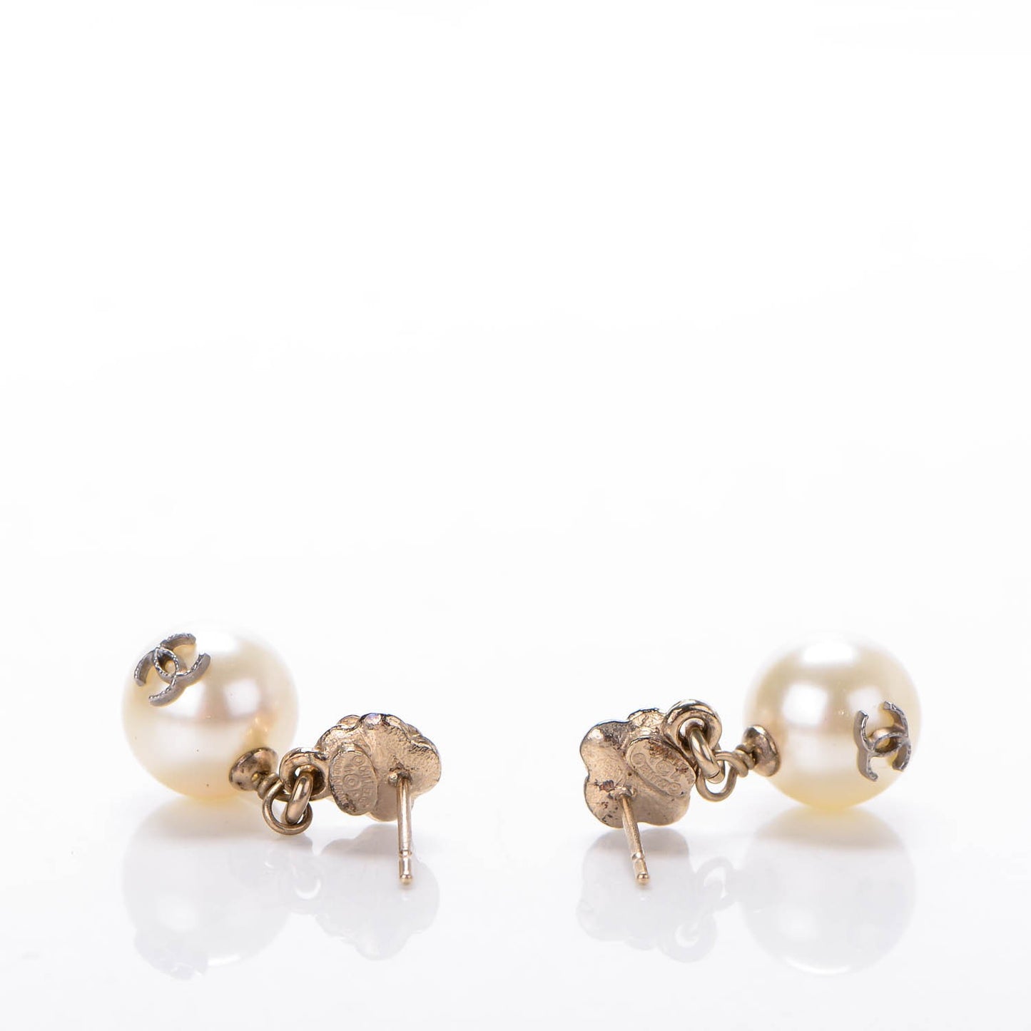 Pearl CC Camellia Dangle Earrings Gold