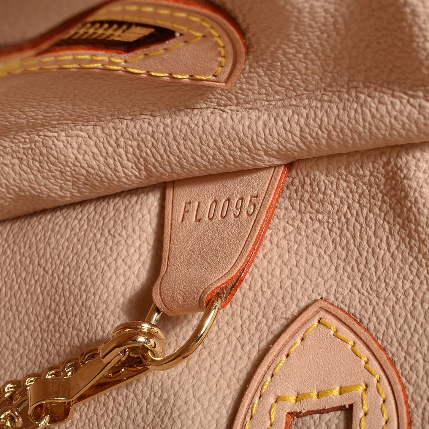 Monogram Petit Bucket 23