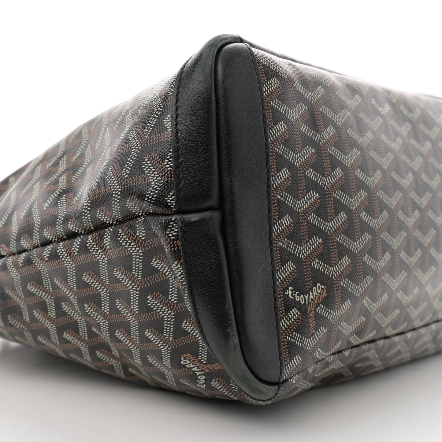 Goyardine Artois MM Black