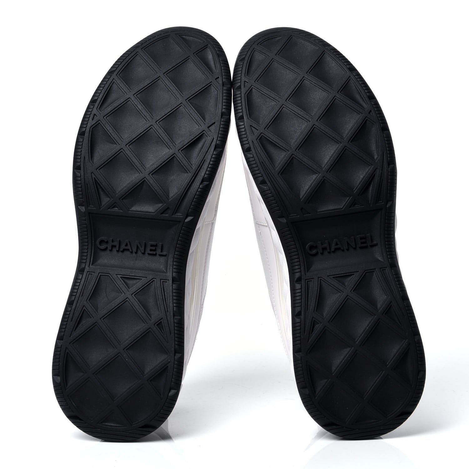 Chanel Fabric Calfskin Suede CC Sneakers 40 White Black 5 of 6