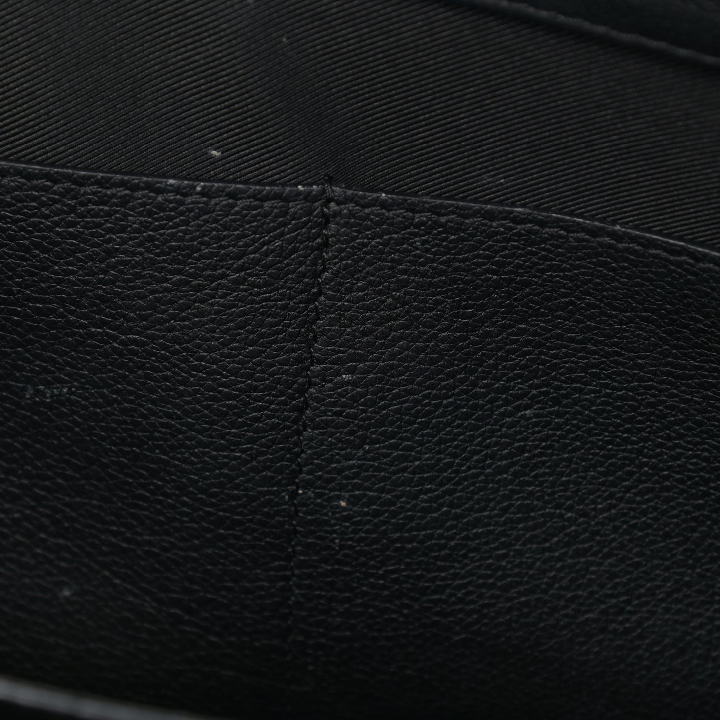 Calfskin Lockme MM Vanille Black