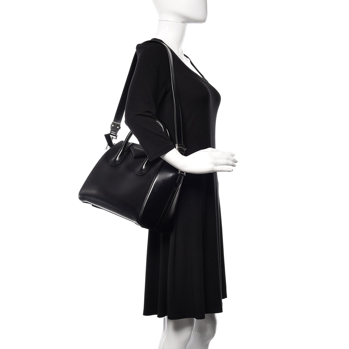 Shiny Lord Calfskin Small Antigona Black
