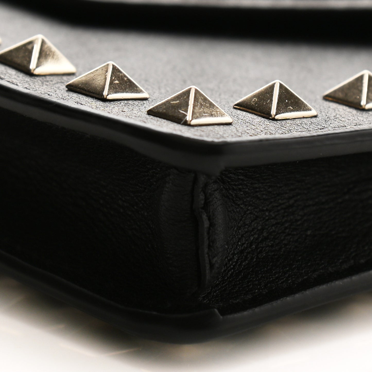 Calfskin Rockstud Phone Case With Chain Black