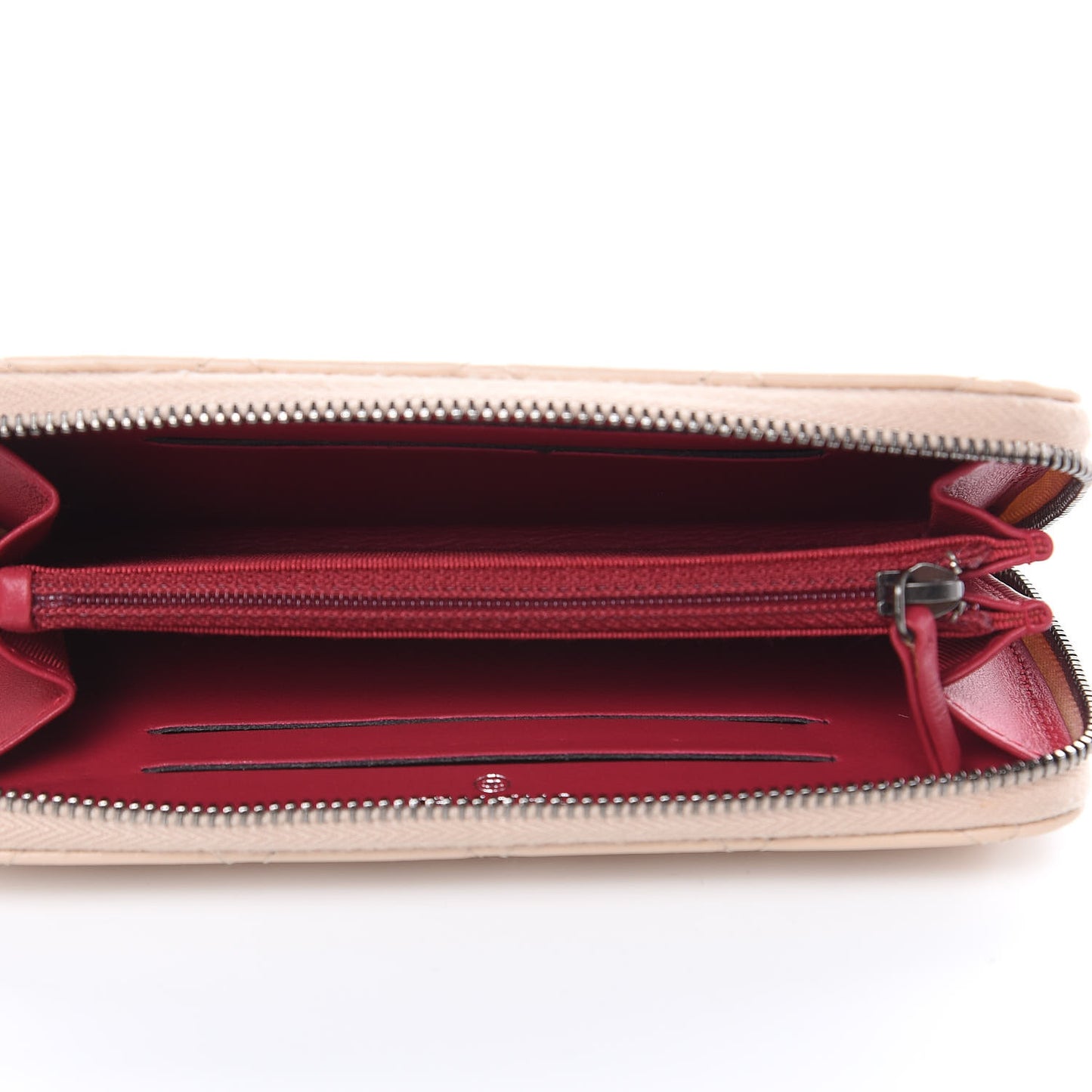 Aged Calfskin Quilted Small Gabrielle Zip Around Wallet Beige Black