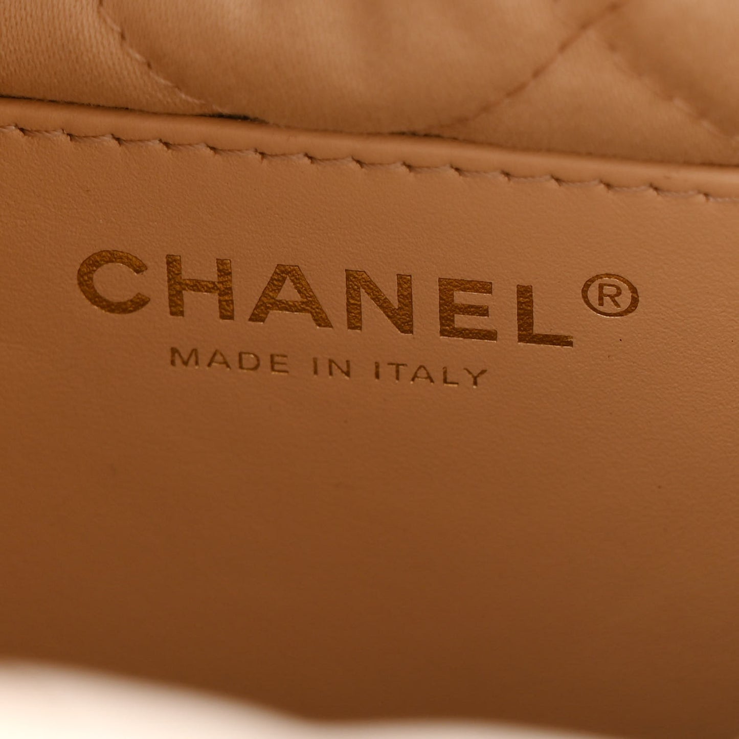 Shiny Calfskin Quilted Mini Chanel 22 White