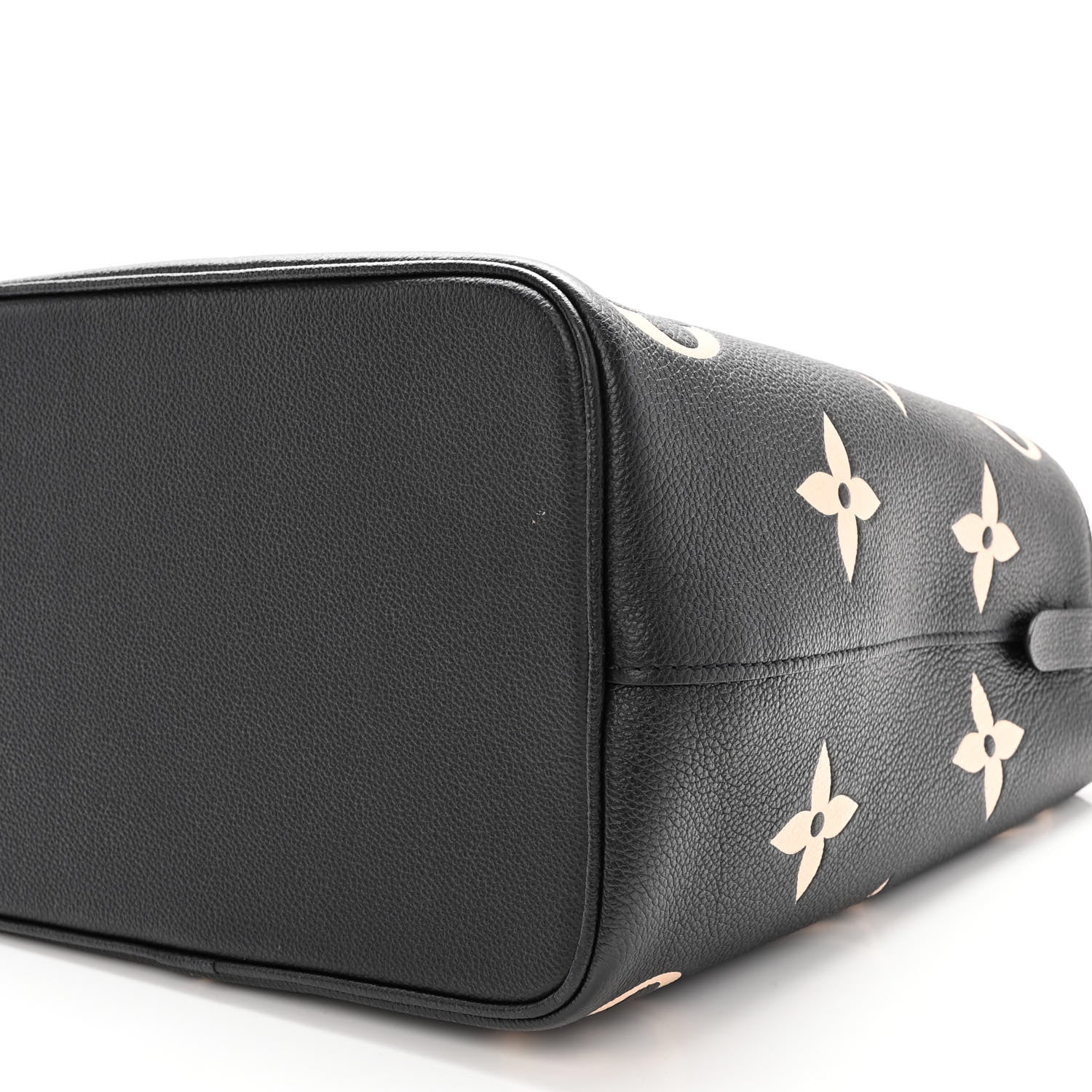 Louis Vuitton Empreinte Monogram Giant Neonoe MM Black Beige 10 of 10