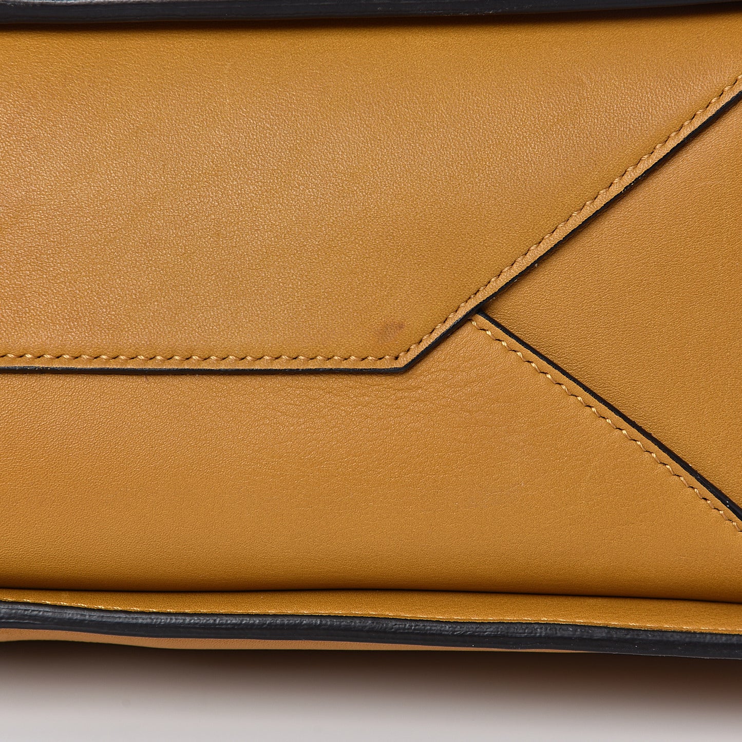Supple Natural Calfskin Medium Tri-Fold Bag Blonde