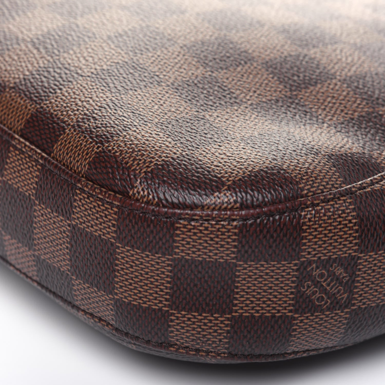 Louis Vuitton Damier Ebene South Bank Besace 13 of 18