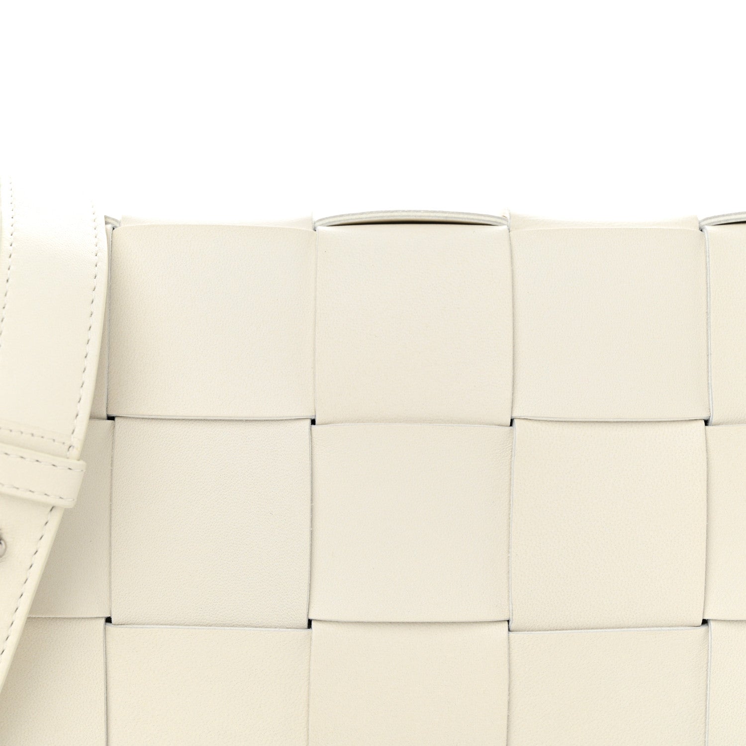 Bottega Veneta Lambskin Maxi Intrecciato Cassette Crossbody Bag White 9 of 11
