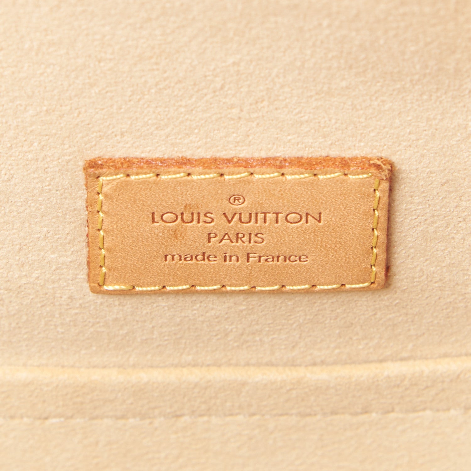 Louis Vuitton Monogram Manhattan GM 8 of 8