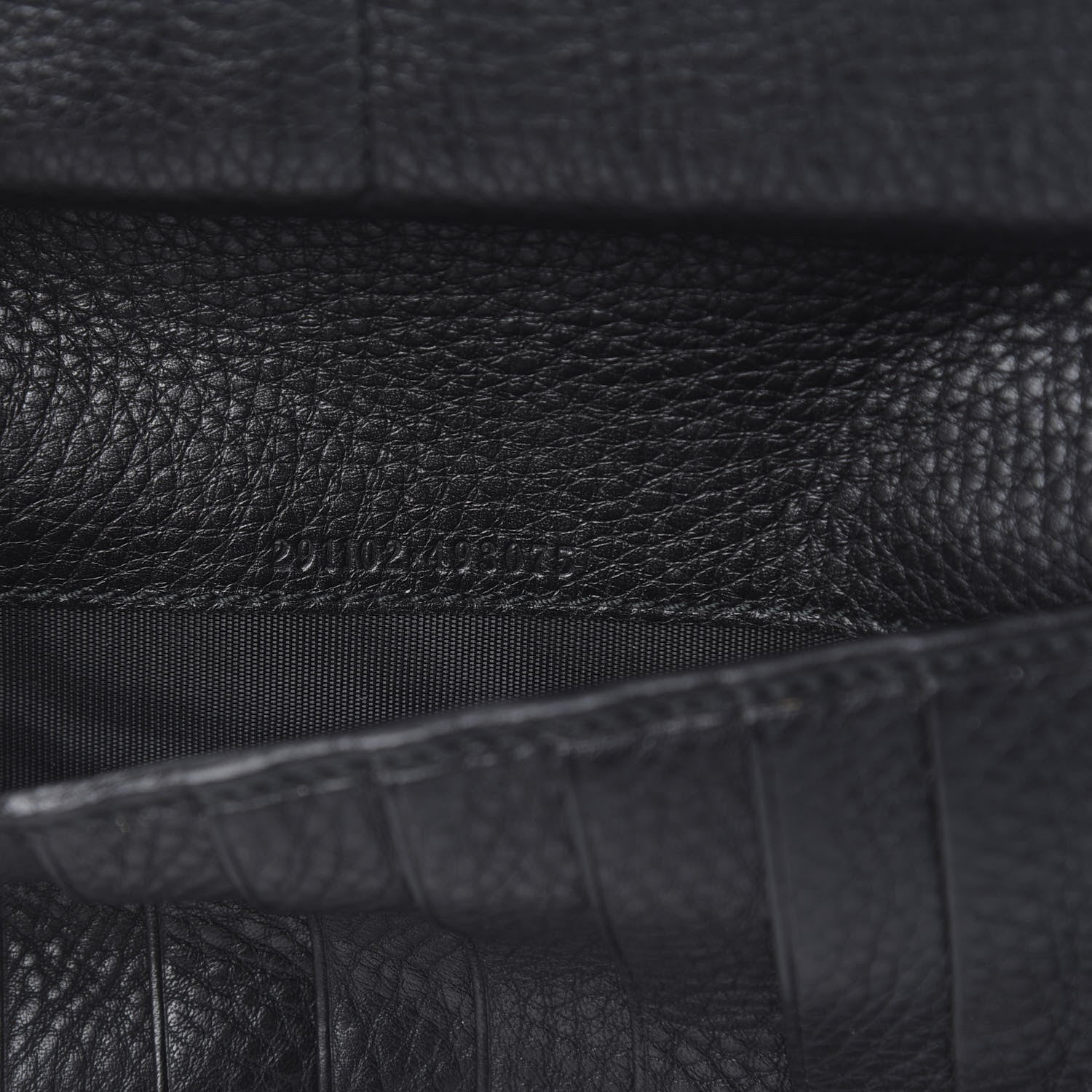 Gucci Pebbled Calfskin Soho Zip Around Wallet Black 7 of 8