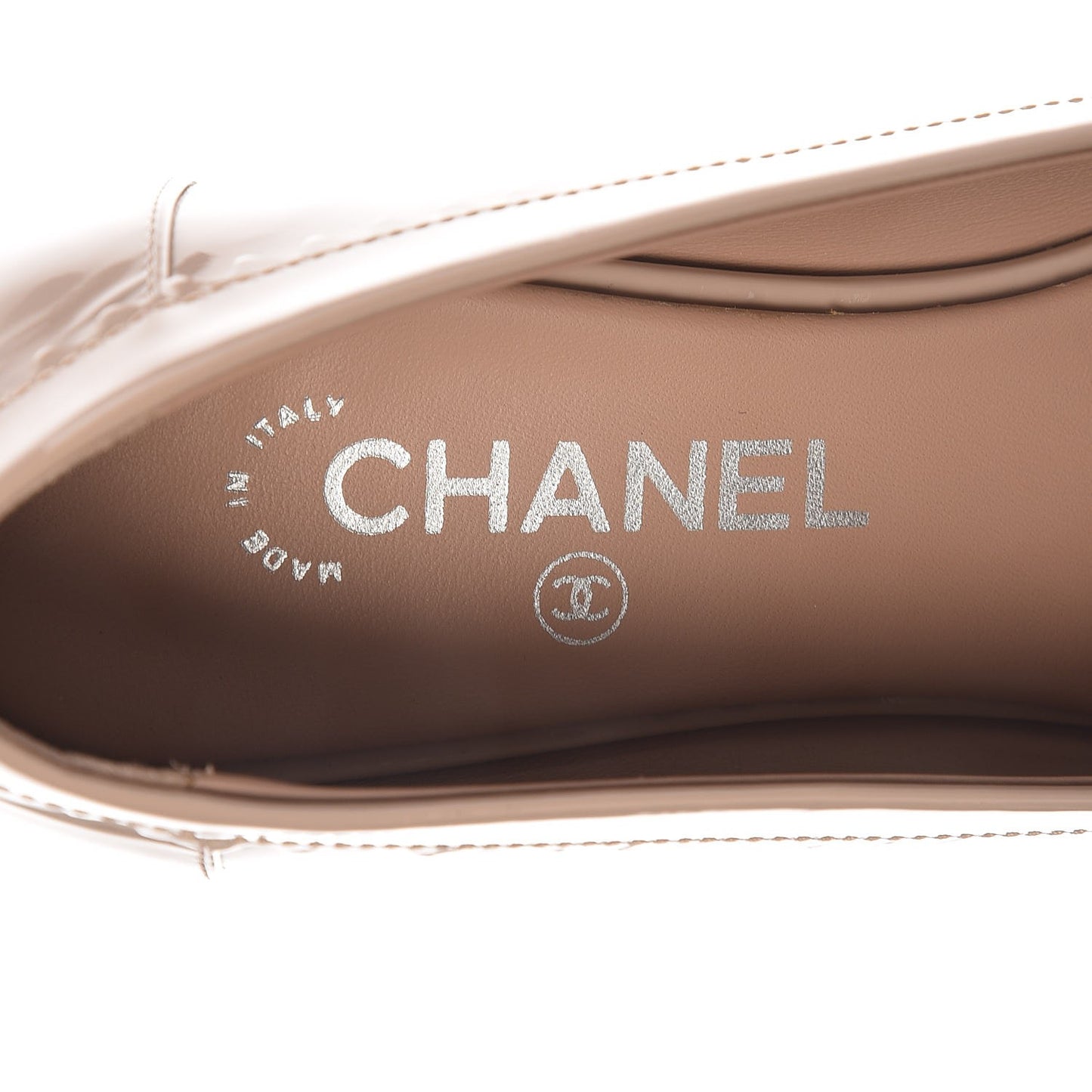 Patent Calfskin CC Mocassin Loafers 40.5 Beige