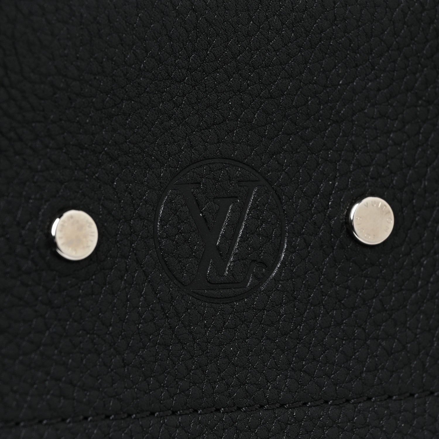 Louis Vuitton Taurillon City Steamer MM Black Beige 19 of 22