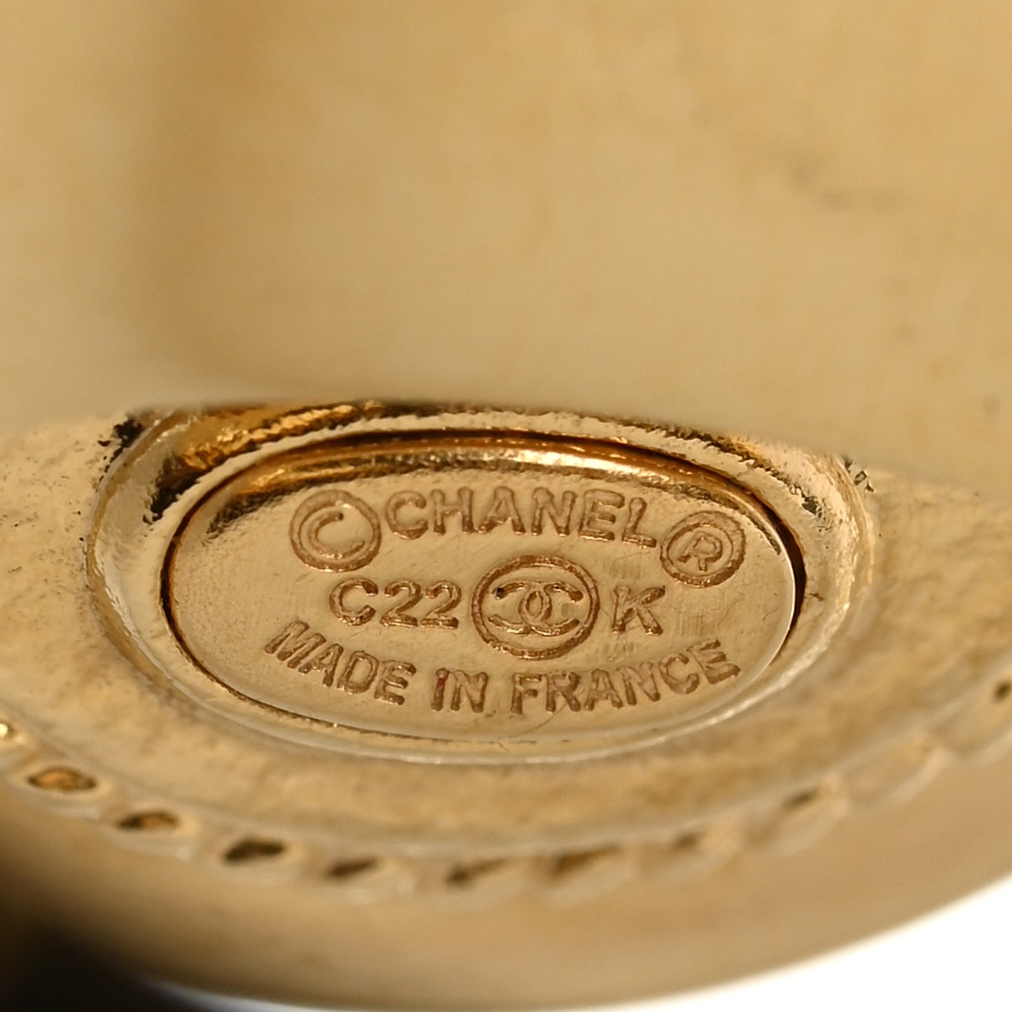 Gripoix Crystal CC Ring 50/5.25 Gold