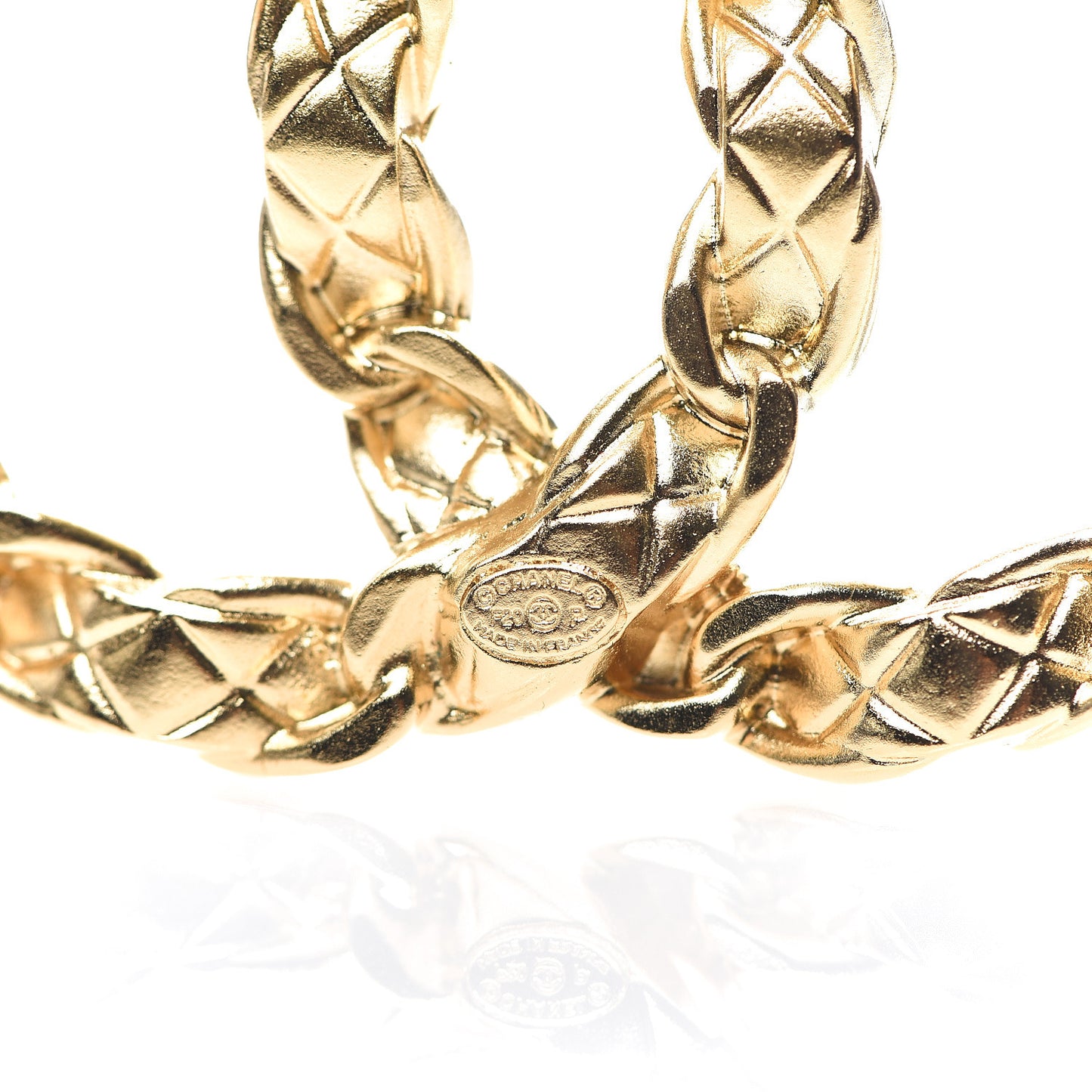 Metal CC Brooch Gold