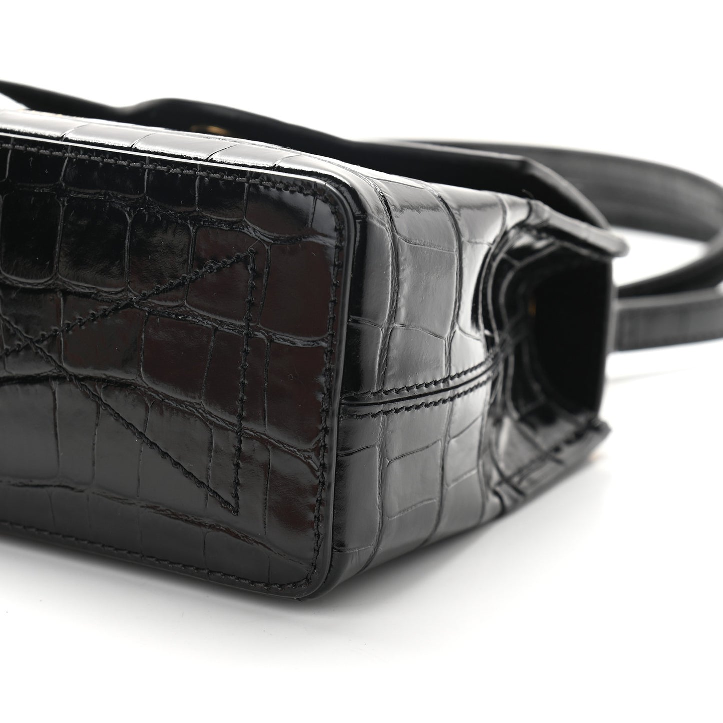 Shiny Croc Calfskin Embossed Micro Seaton Black