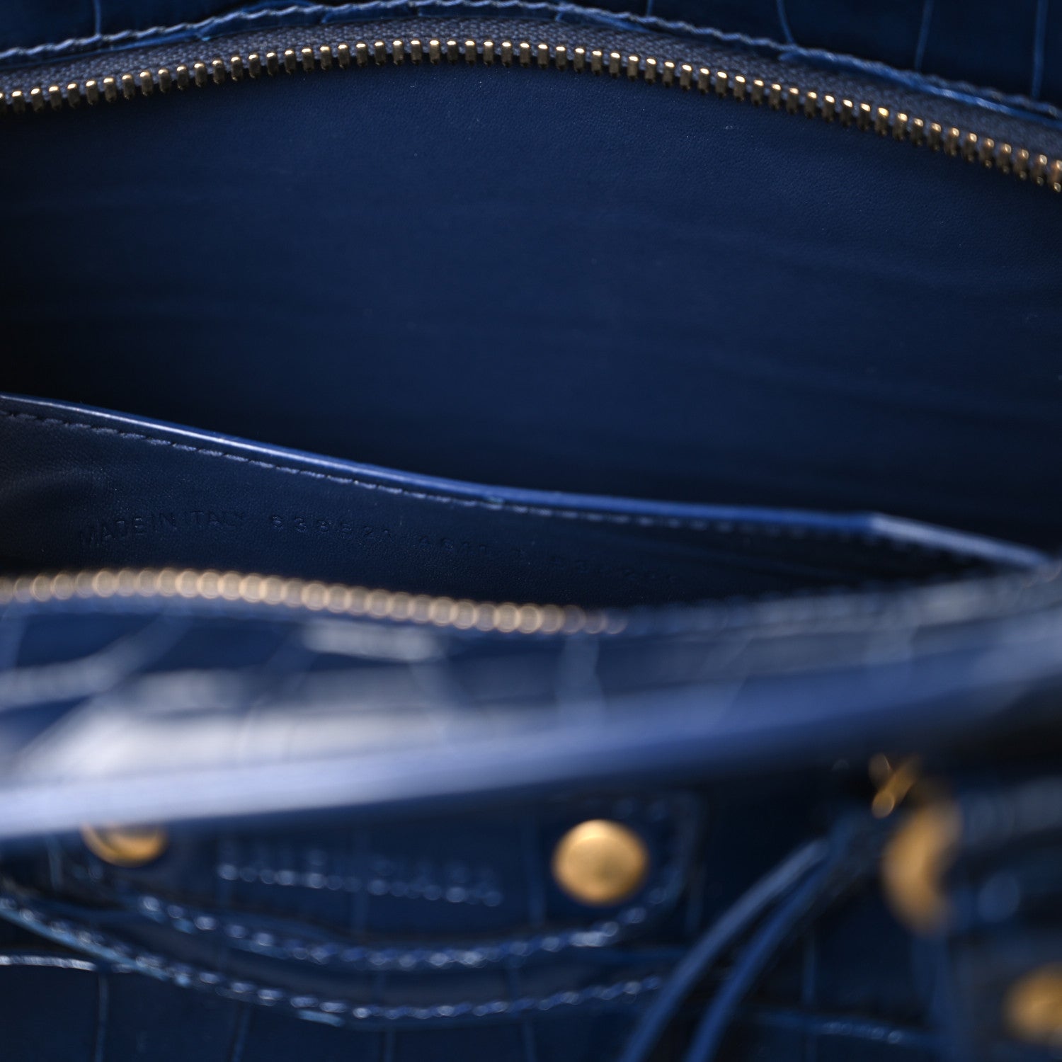 Balenciaga Shiny Supple Calfskin Crocodile Embossed Neo Classic Gold Hardware S City Navy 7 of 10