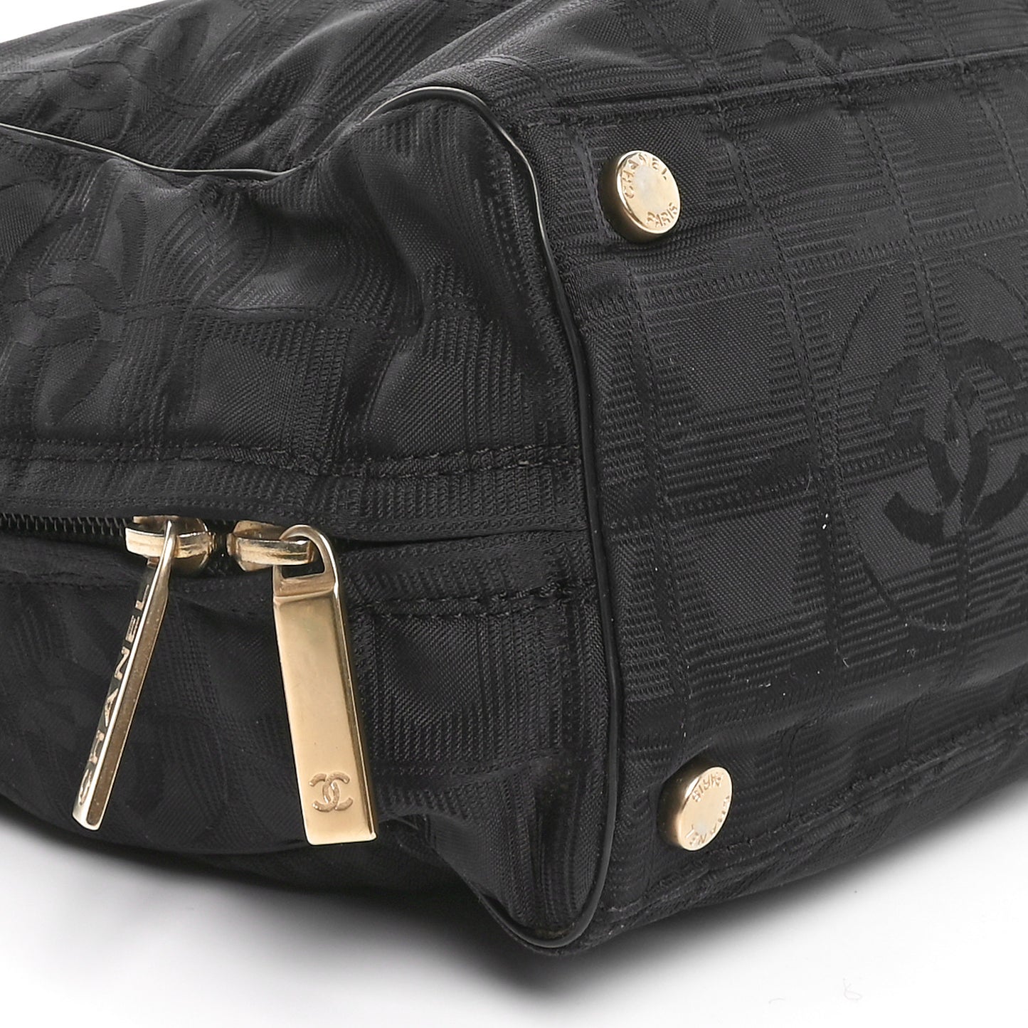 Nylon Medium Travel Tote Black