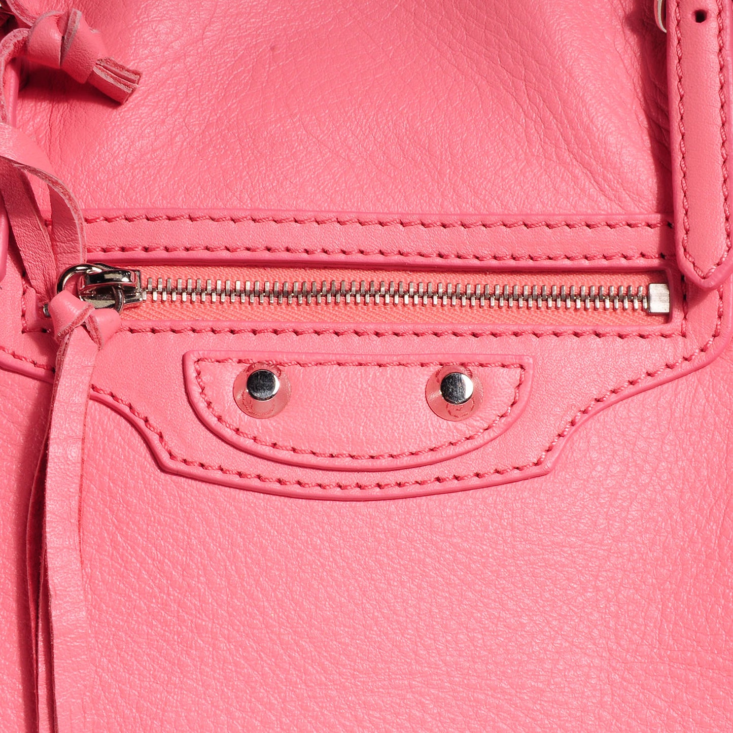 Veau Souple Papier A4 Zip Around Rose Flamingo