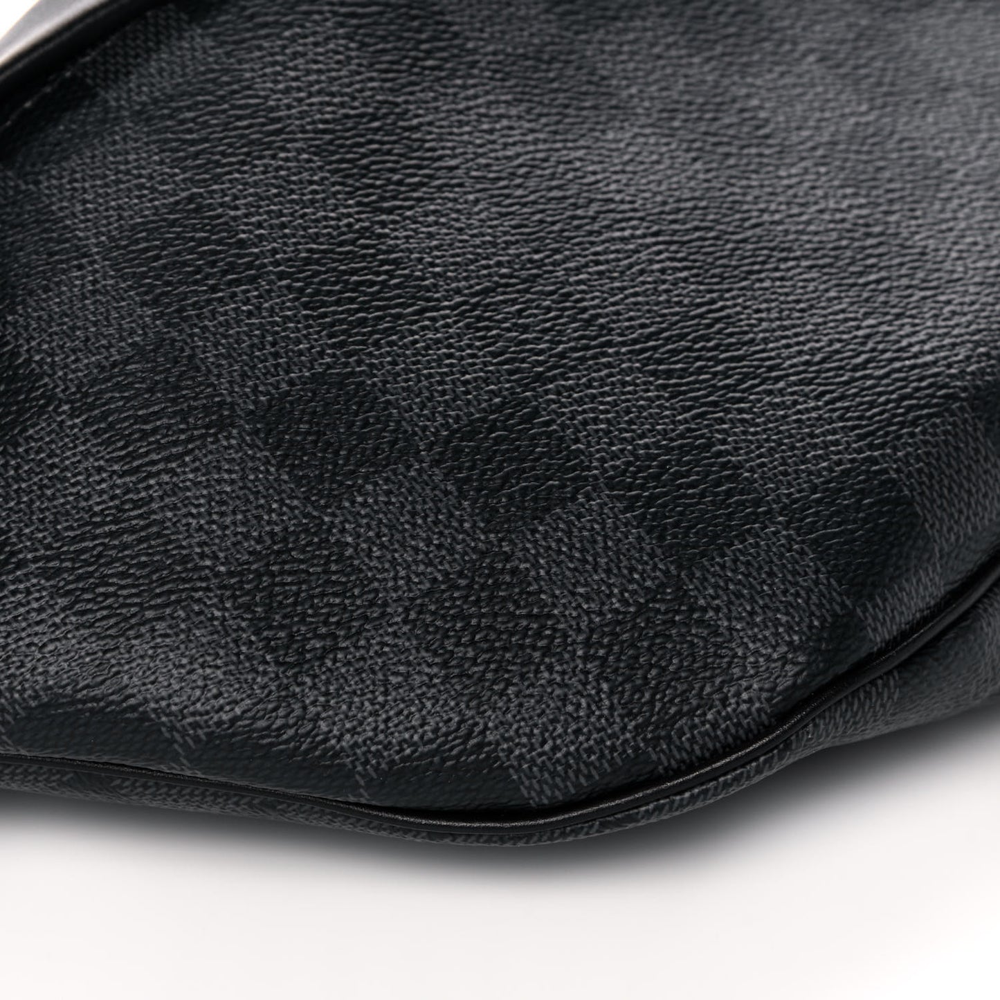 Damier Graphite Discovery Bumbag
