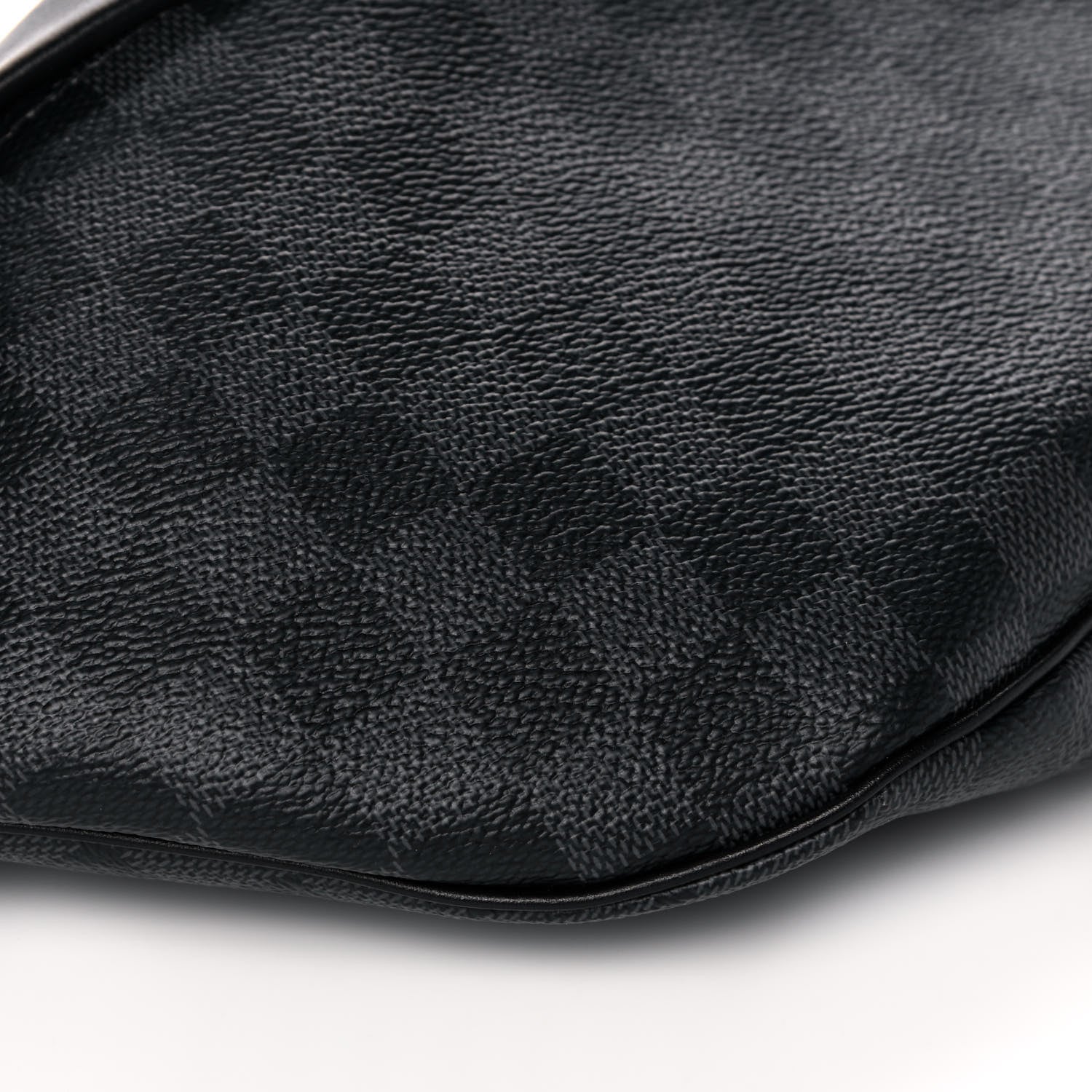 Louis Vuitton Damier Graphite Discovery Bumbag 9 of 10