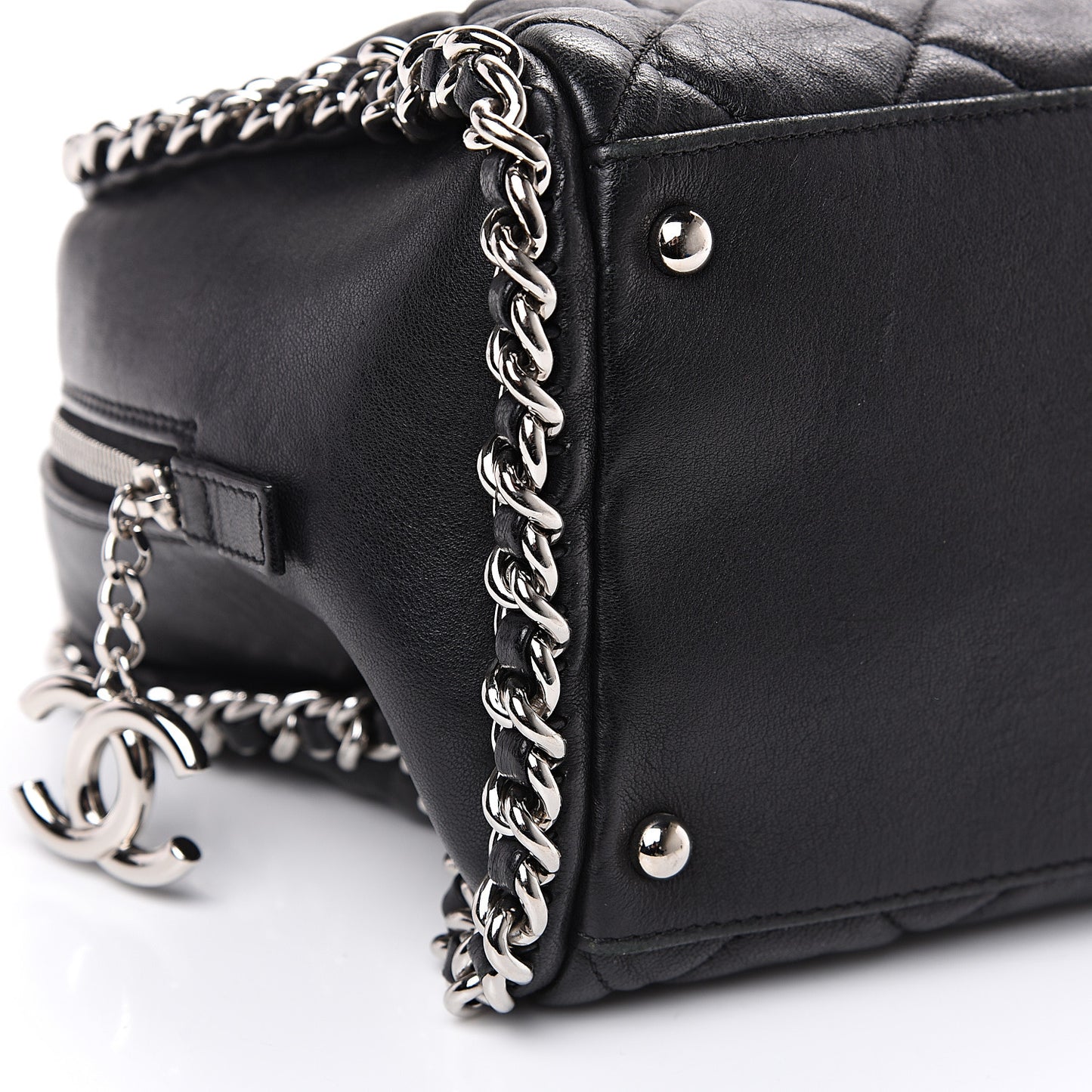 Calfskin Chain Around Bowler Black