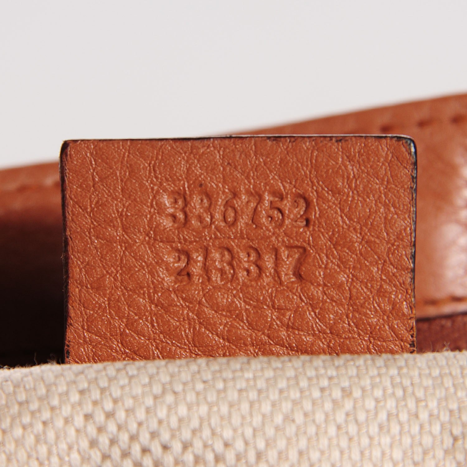 Gucci Pebbled Calfskin Medium Soho Flap Crossbody Tan 7 of 7