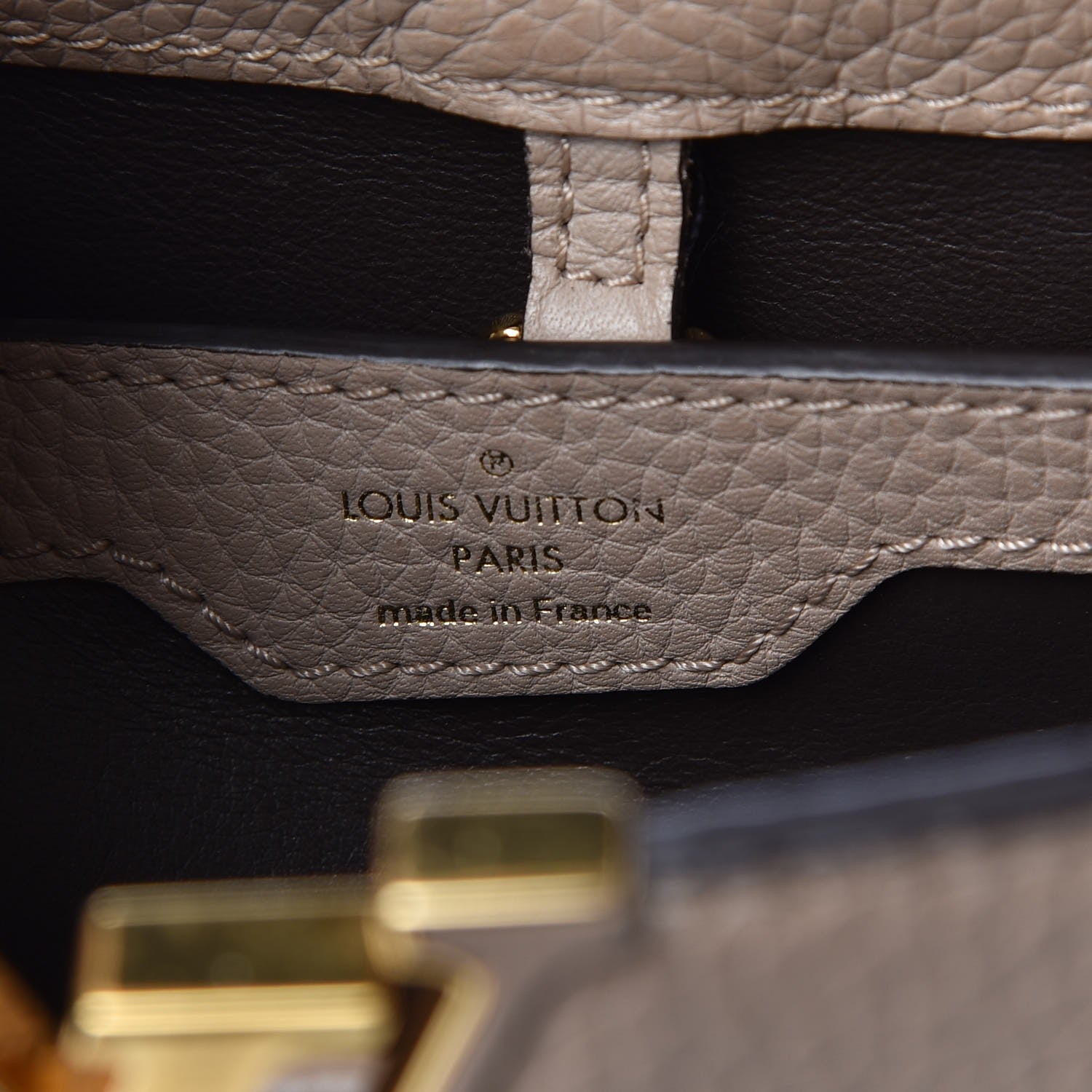 Louis Vuitton Taurillon Python Capucines PM Galet 7 of 7