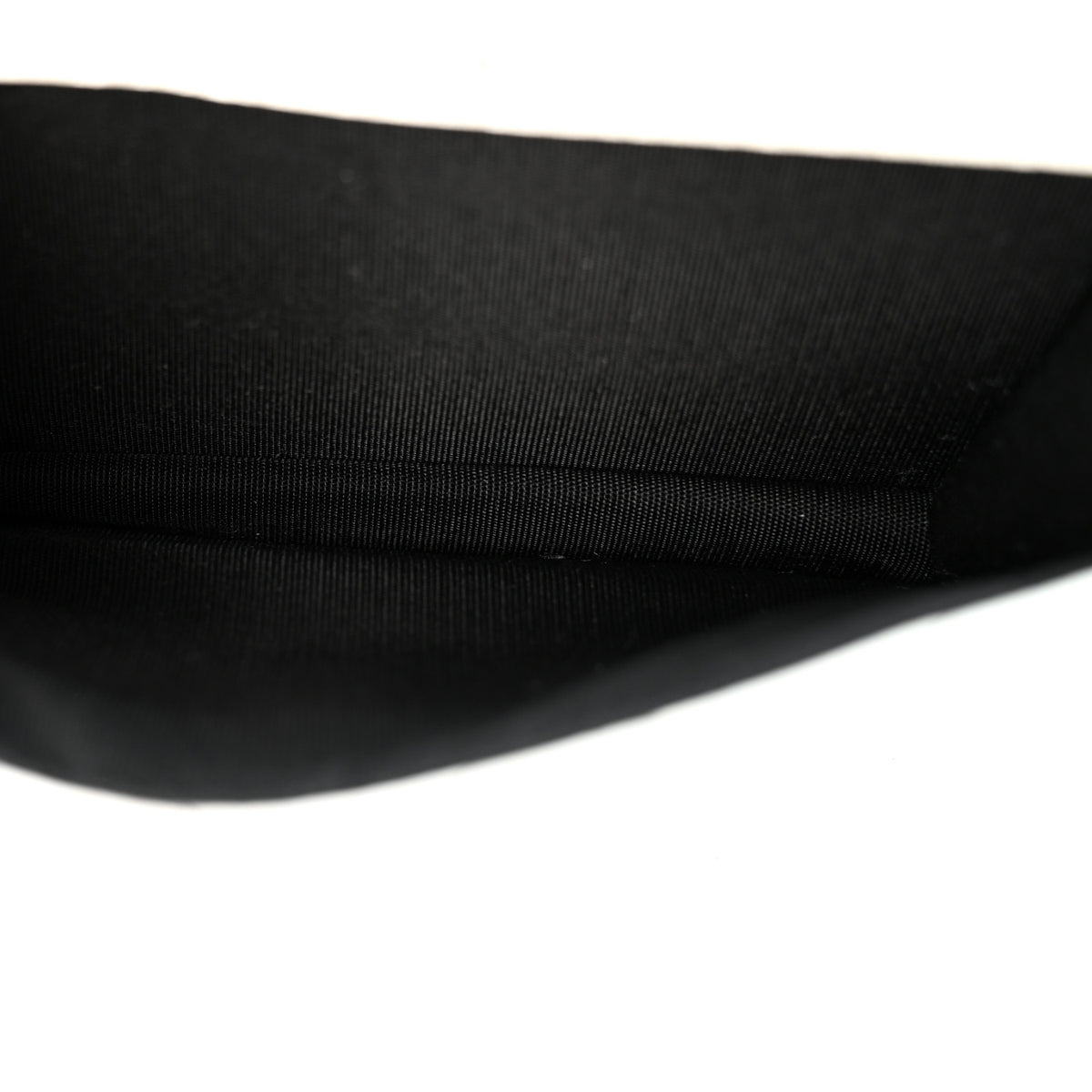 Caviar Quilted My Everything Belt Flap Card Holder White