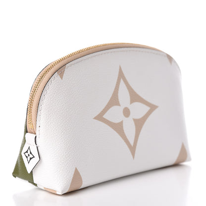 Louis Vuitton Monogram Giant Cosmetic Pouch Kaki 3 of 9