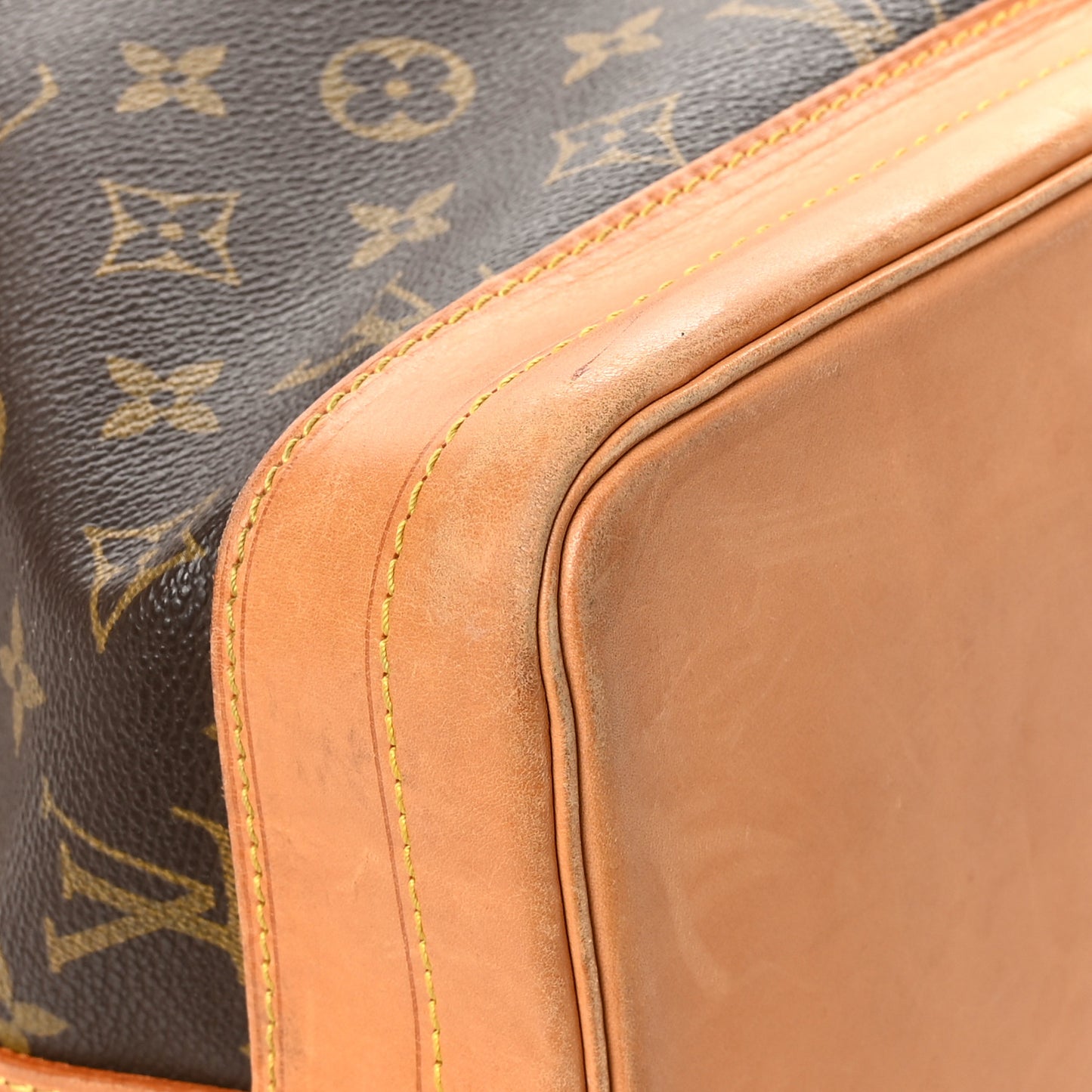Monogram Noe