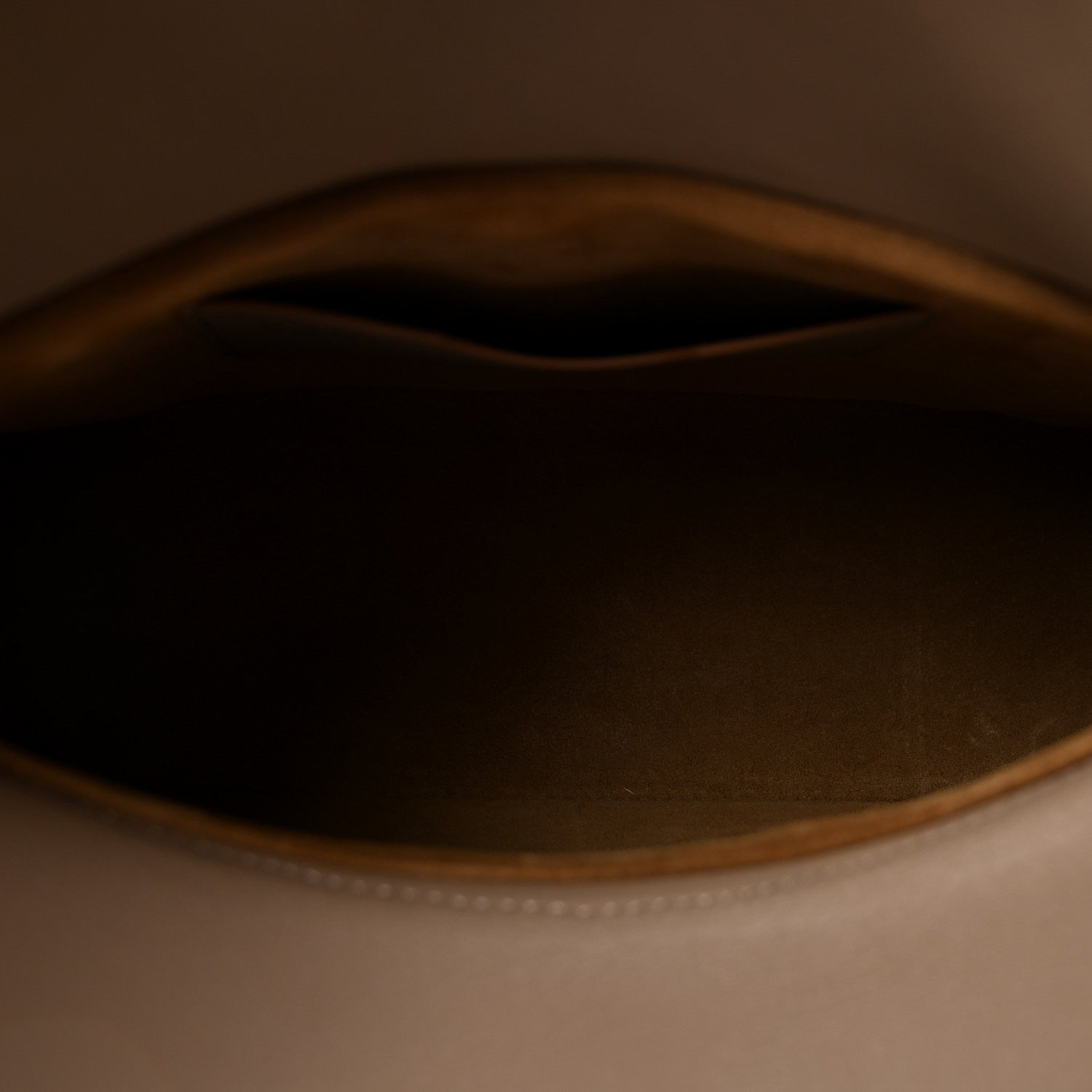 Loewe Smooth Calfskin Donut Chain Medium Ola Shoulder Bag Sand 5 of 10
