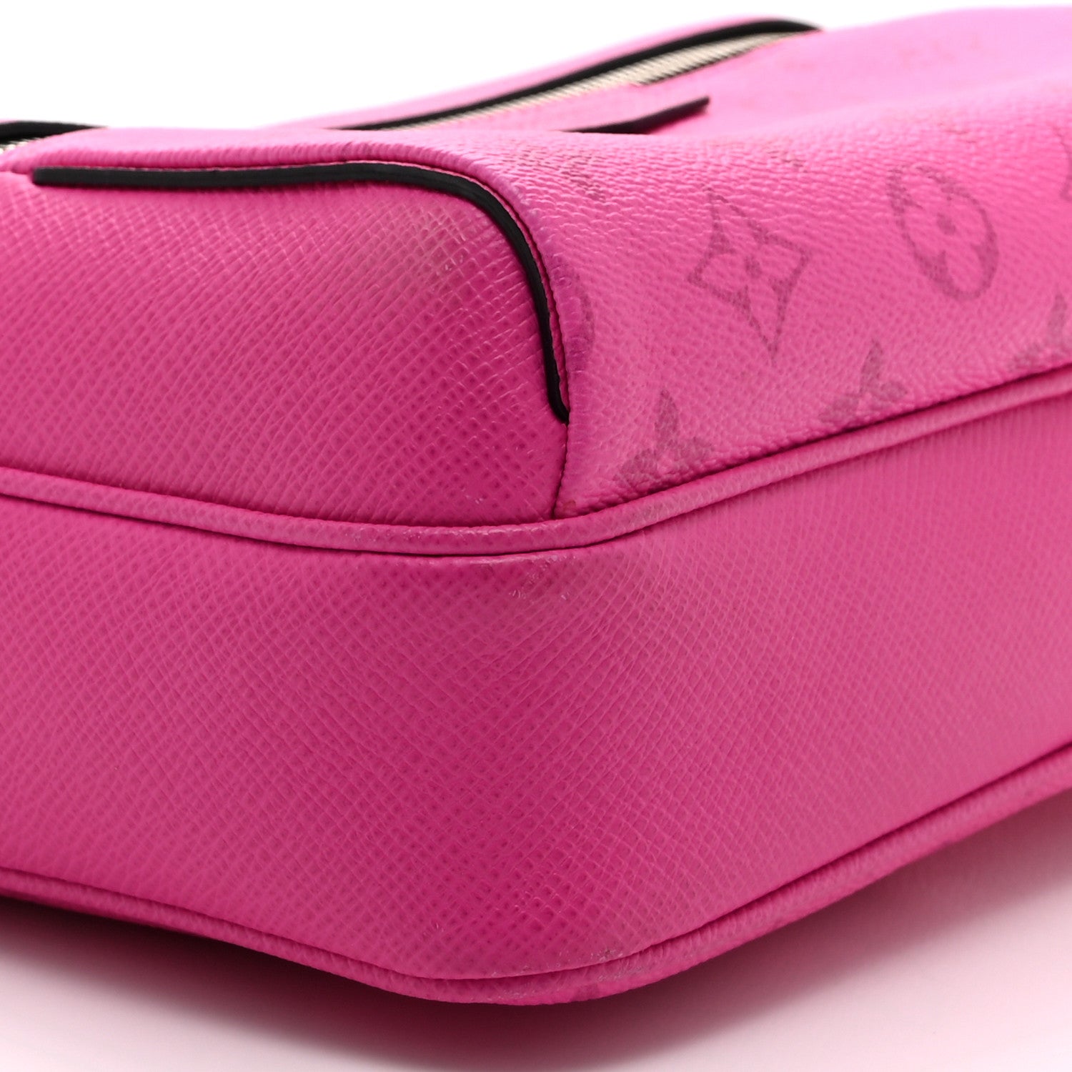 Louis Vuitton Taigarama Outdoor Messenger Fuchsia 9 of 12