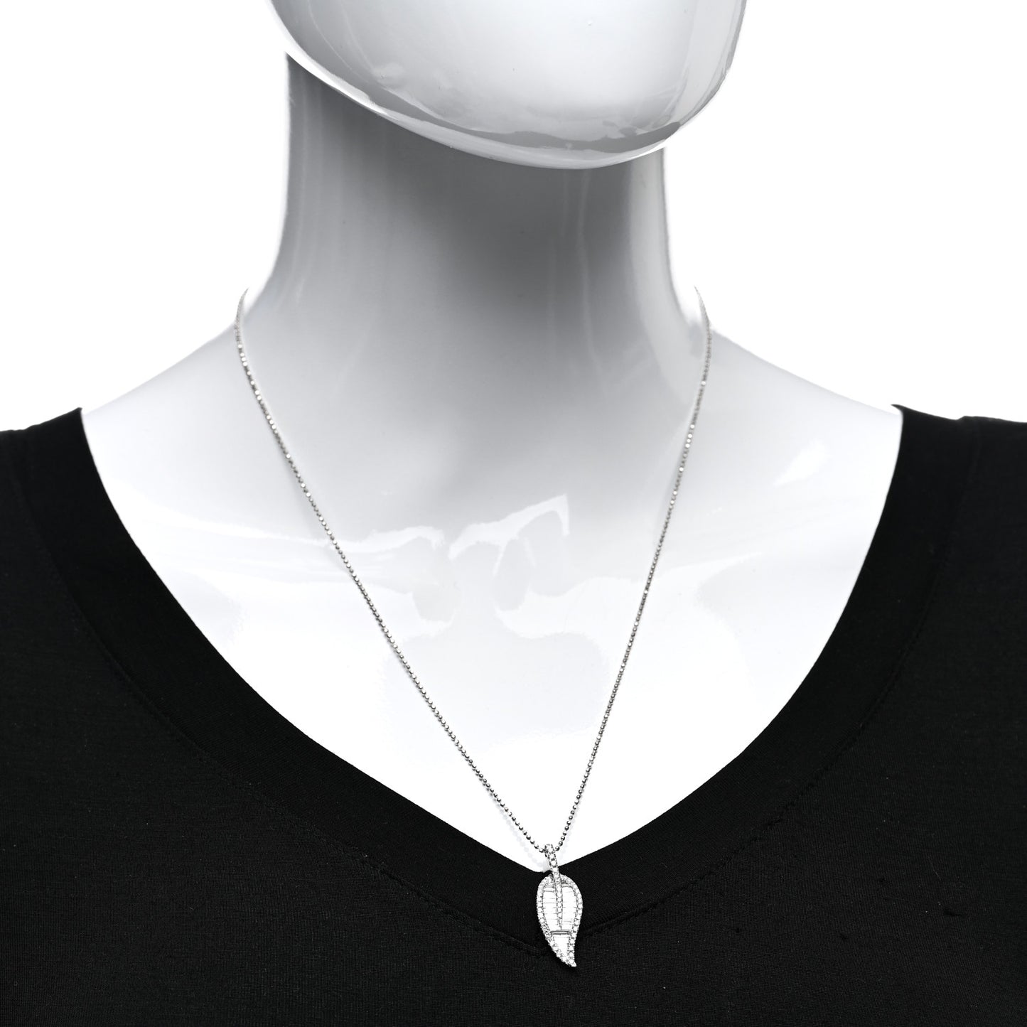 18K White Gold Diamond Large Leaf Pendant Necklace