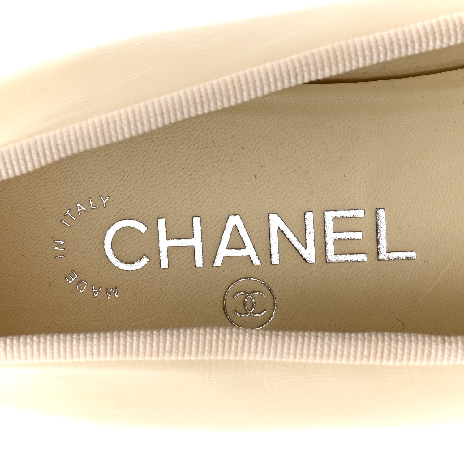 Chanel Calfskin Grosgrain Cap Toe CC Ballerina Flats 40 Ivory Black 7 of 10