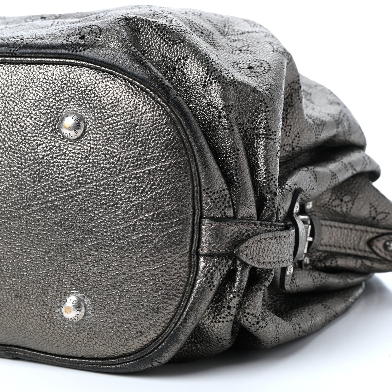 Louis Vuitton Mahina XL Bronze 8 of 9