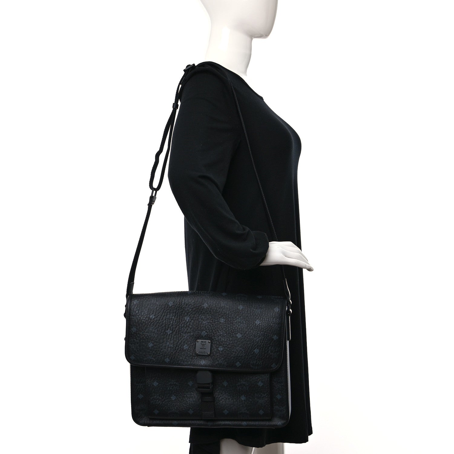 MCM Visetos Medium Klassik Messenger Bag Black 2 of 11